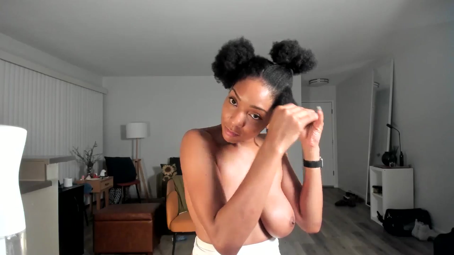 Gallery image thumbnail from Frankiiy_'s myfreecams stream on, 08/15/2024, 06:58 image 7 of 20