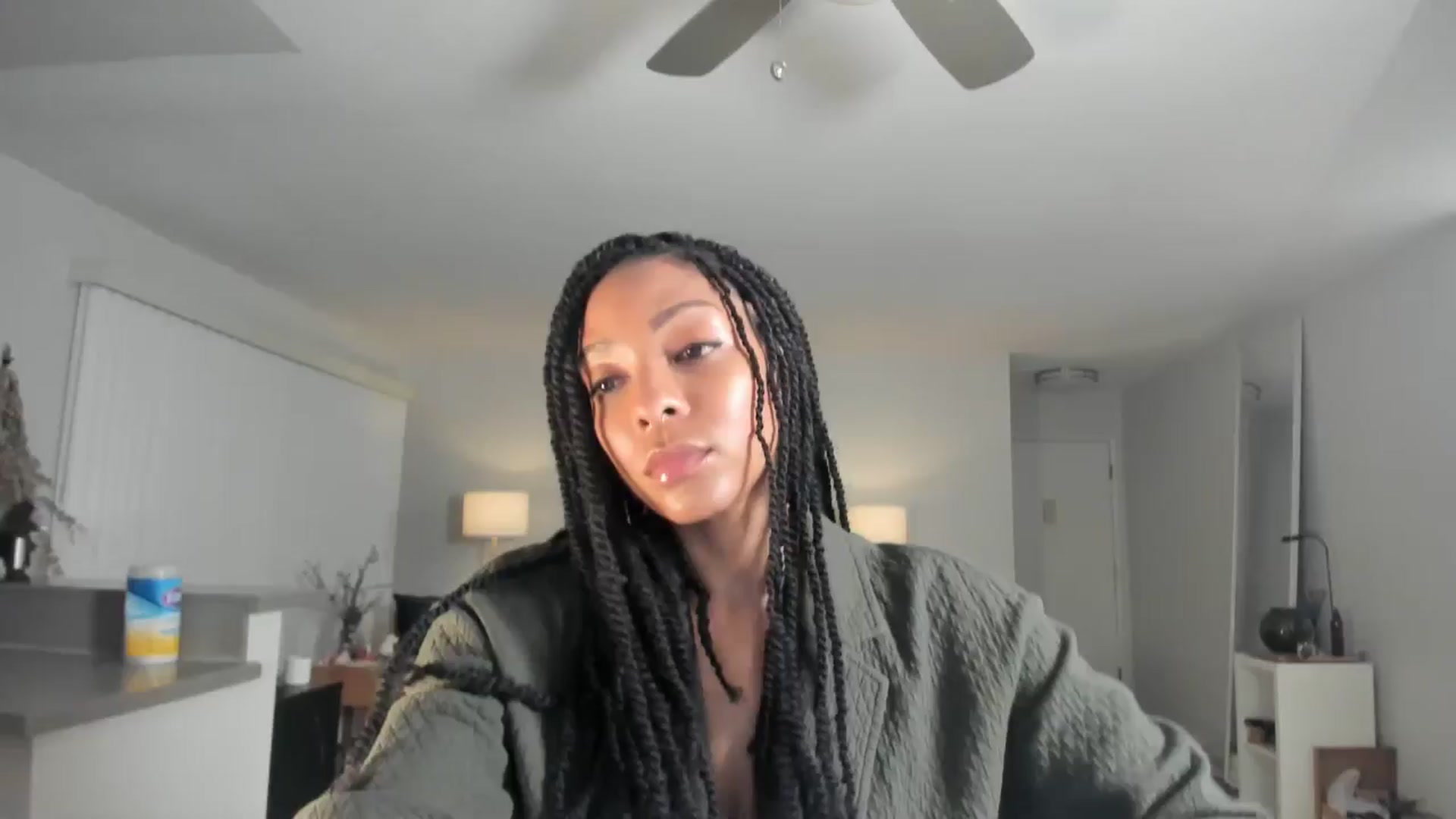 Gallery image thumbnail from Frankiiy_'s myfreecams stream on, 08/18/2024, 09:00 image 1 of 20