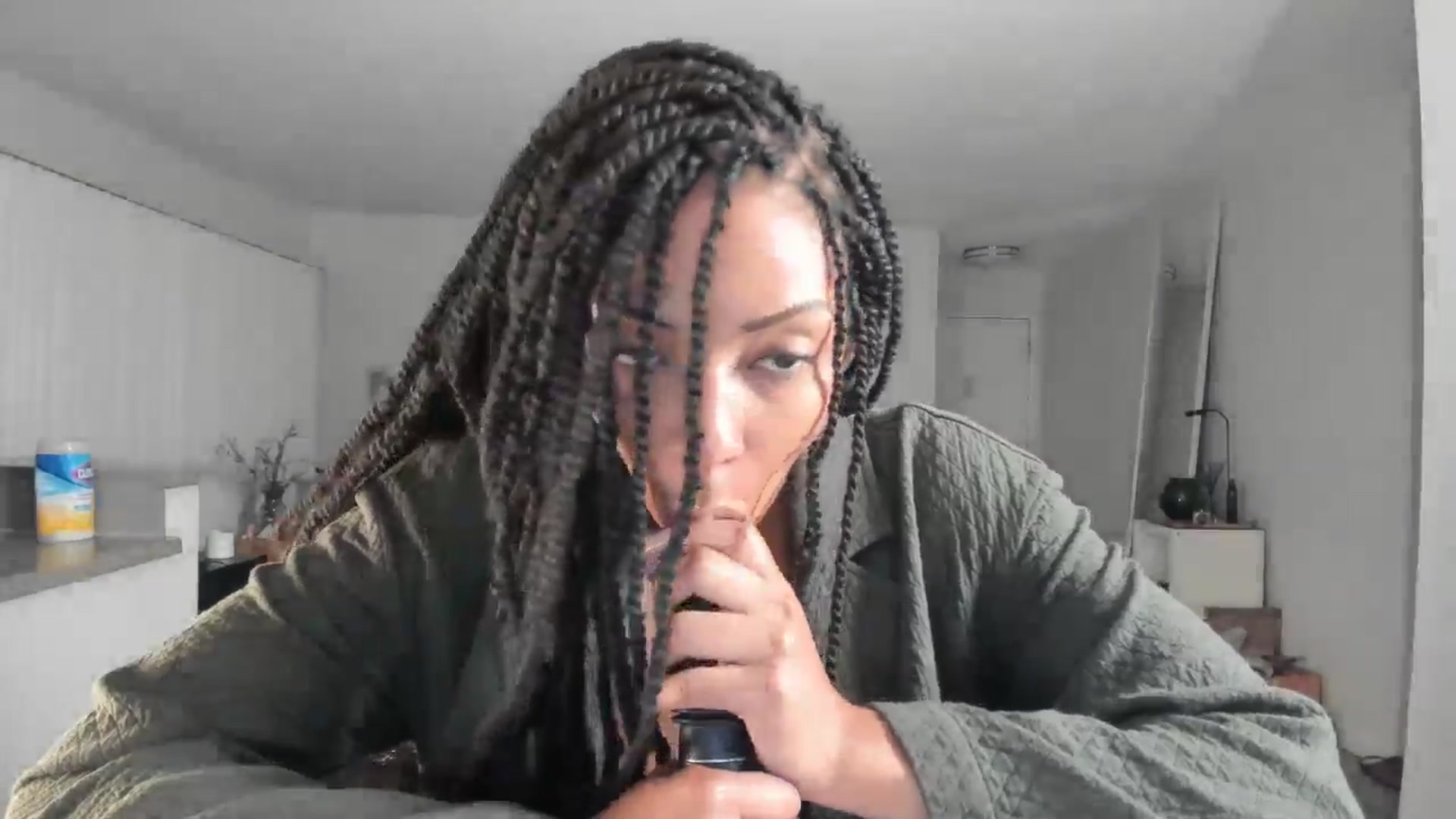 Gallery image thumbnail from Frankiiy_'s myfreecams stream on, 08/18/2024, 09:00 image 9 of 20