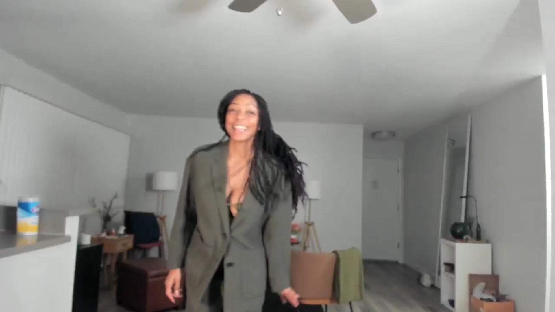 Gallery image thumbnail from Frankiiy_'s myfreecams stream on, 08/18/2024, 09:00 image 2 of 20