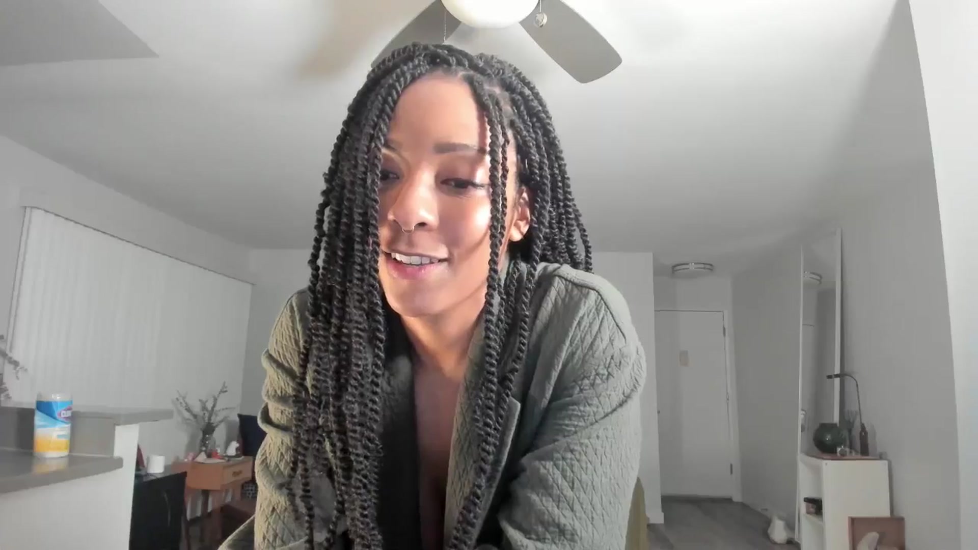 Gallery image thumbnail from Frankiiy_'s myfreecams stream on, 08/18/2024, 10:32 image 5 of 20