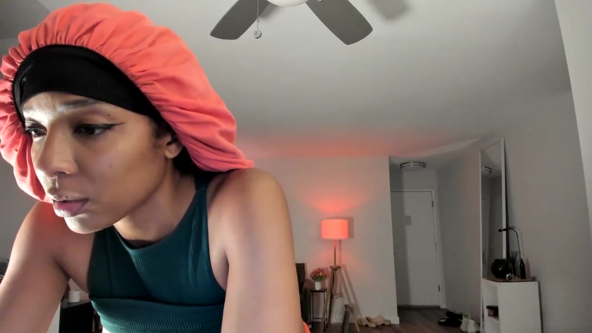 Gallery image thumbnail from Frankiiy_'s myfreecams stream on, 08/22/2024, 10:06 image 13 of 20