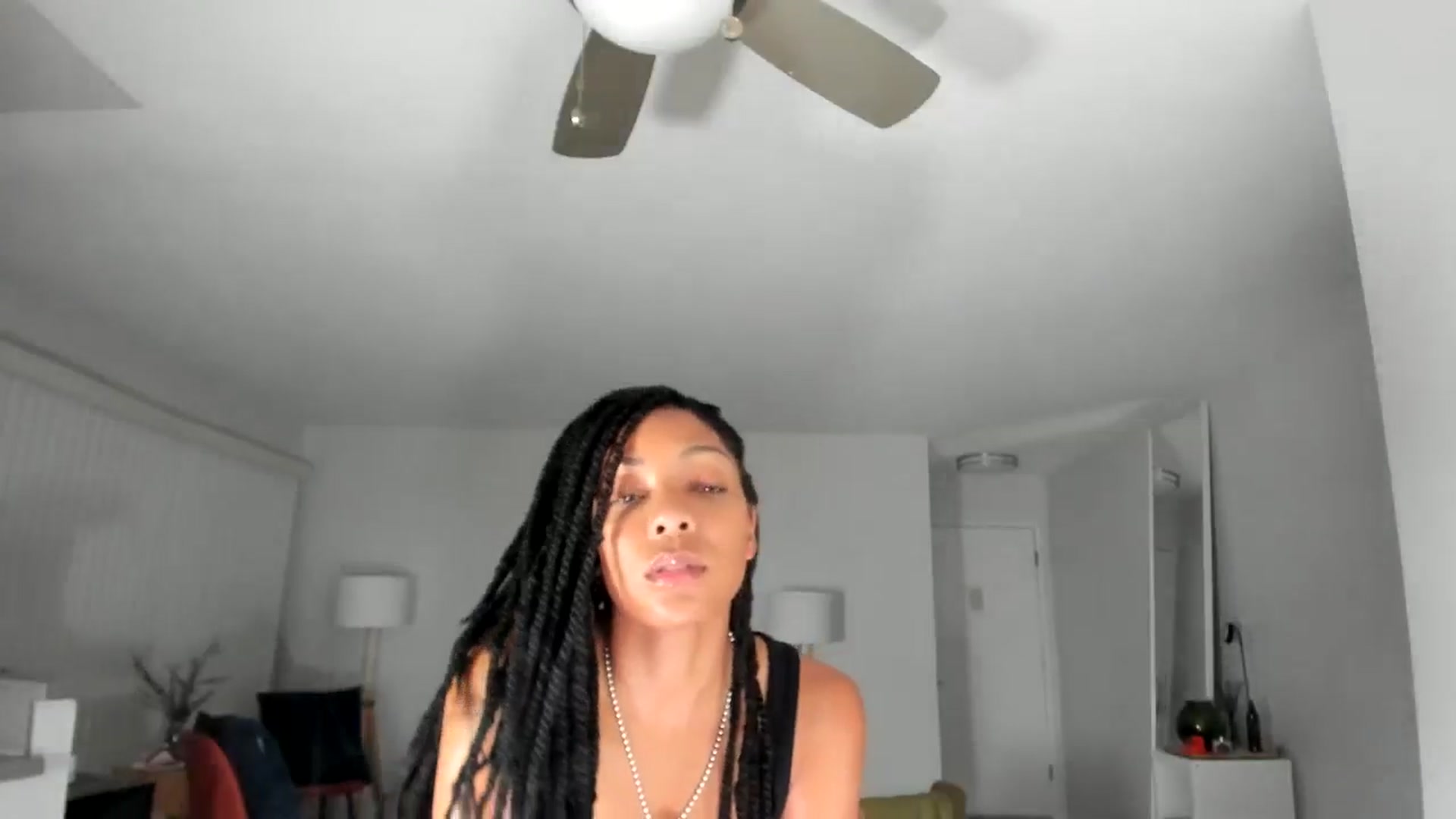 Gallery image thumbnail from Frankiiy_'s myfreecams stream on, 09/05/2024, 08:20 image 14 of 20