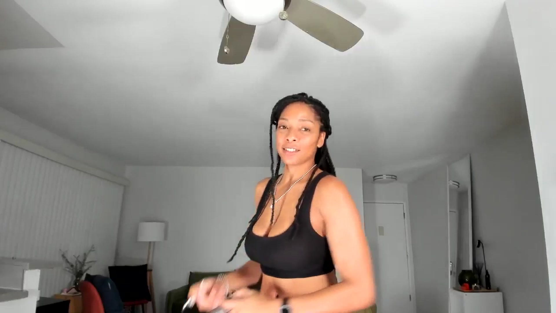 Gallery image thumbnail from Frankiiy_'s myfreecams stream on, 09/05/2024, 08:20 image 18 of 20