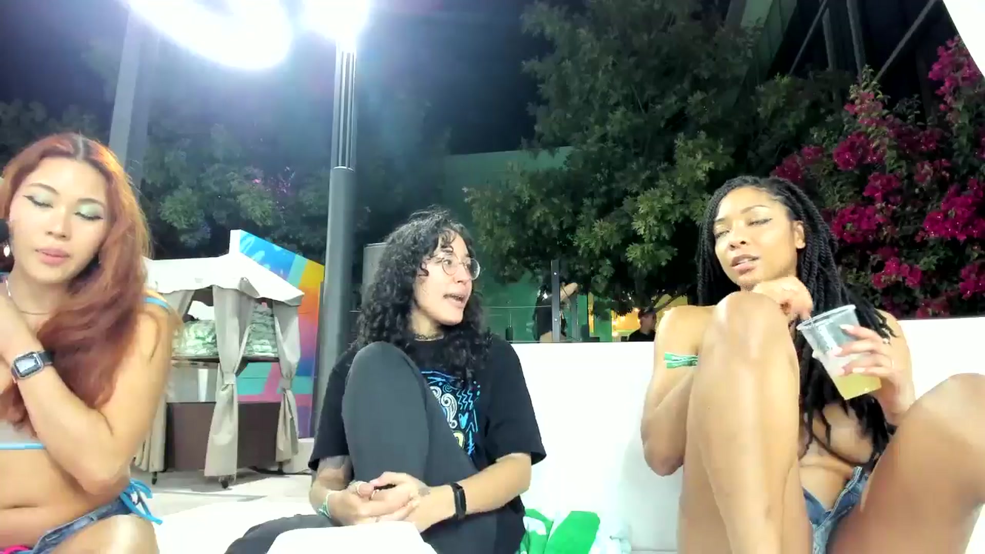 Gallery image thumbnail from Frankiiy_'s myfreecams stream on, 09/24/2024, 06:51 image 14 of 20