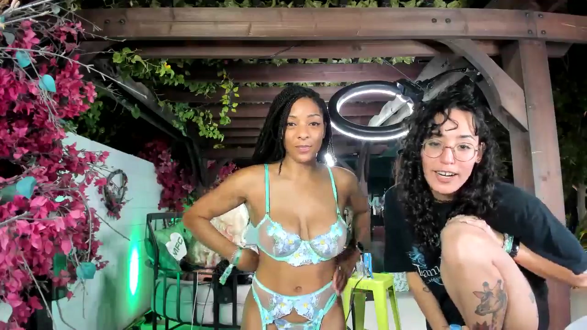 Gallery image thumbnail from Frankiiy_'s myfreecams stream on, 09/25/2024, 06:16 image 15 of 20
