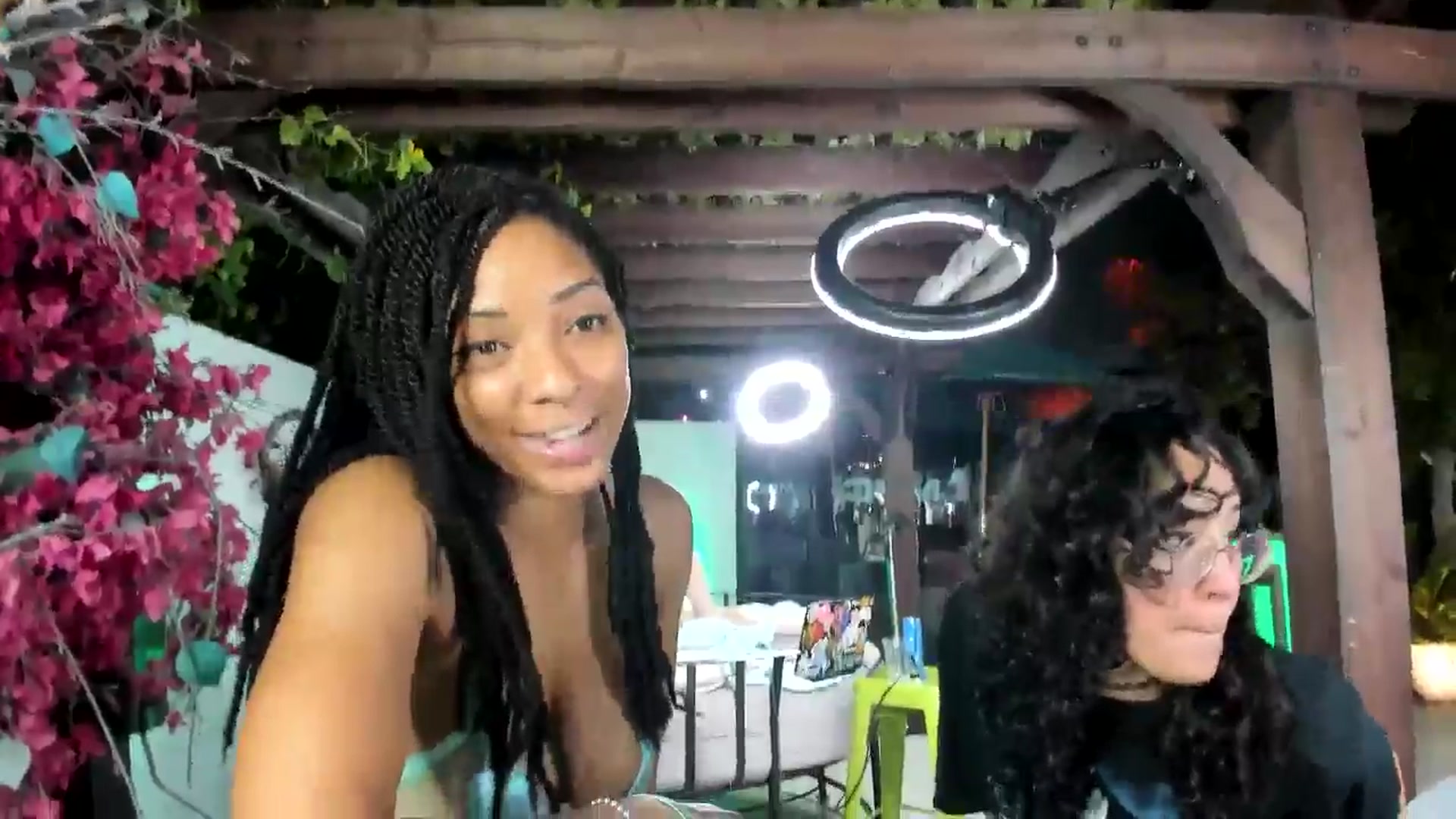 Gallery image thumbnail from Frankiiy_'s myfreecams stream on, 09/25/2024, 06:16 image 16 of 20