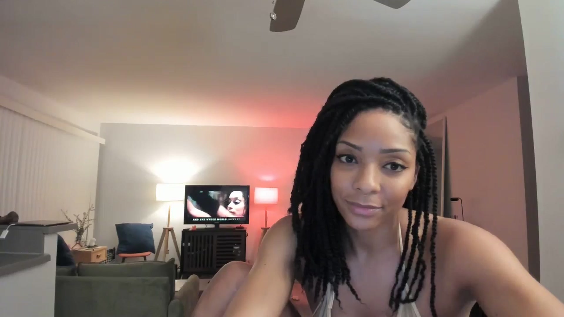 Gallery image thumbnail from Frankiiy_'s myfreecams stream on, 10/18/2024, 06:14 image 11 of 20