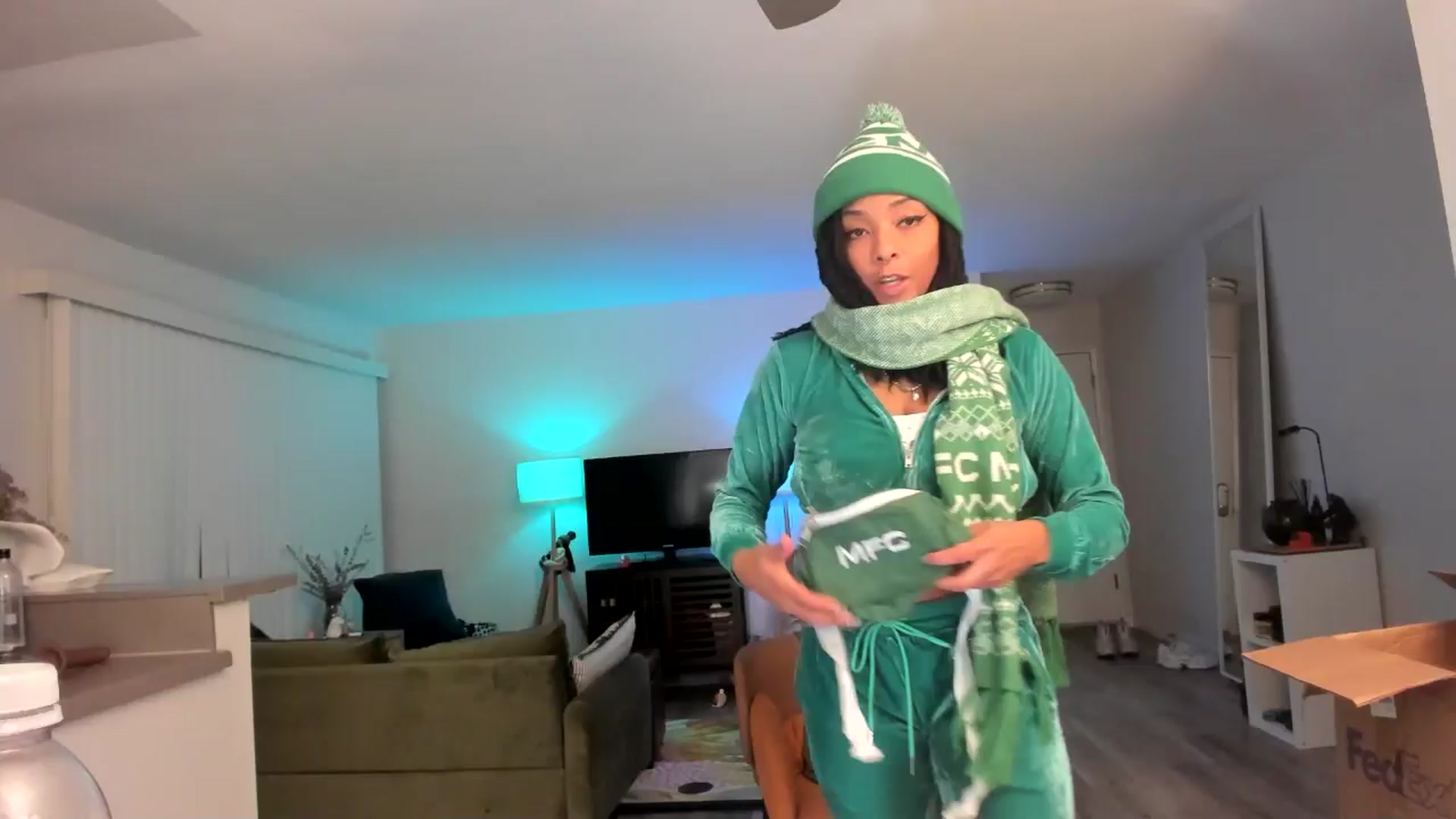 Gallery image thumbnail from Frankiiy_'s myfreecams stream on, 10/24/2024, 08:56 image 6 of 20