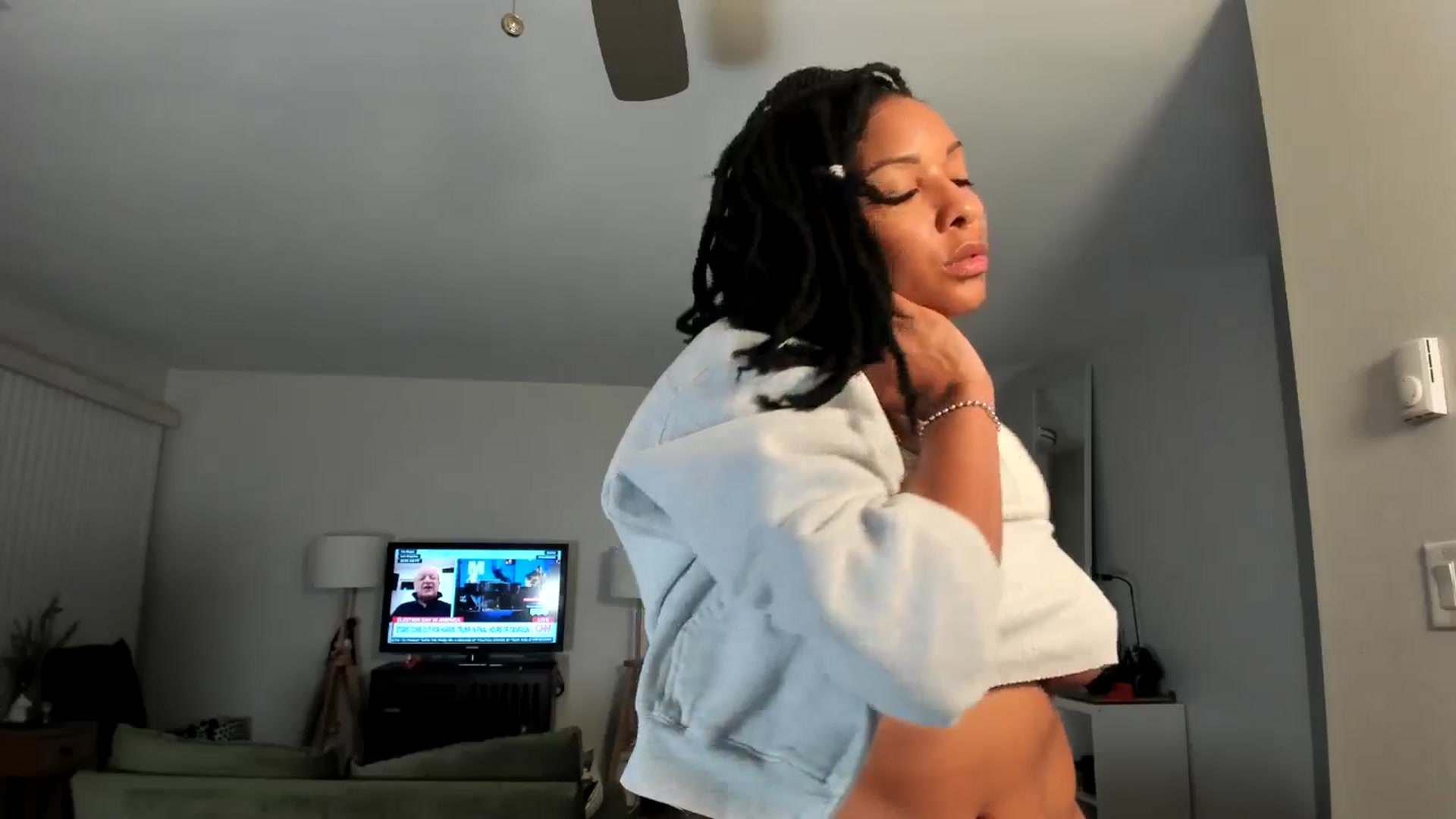 Gallery image thumbnail from Frankiiy_'s myfreecams stream on, 11/05/2024, 09:00 image 18 of 20