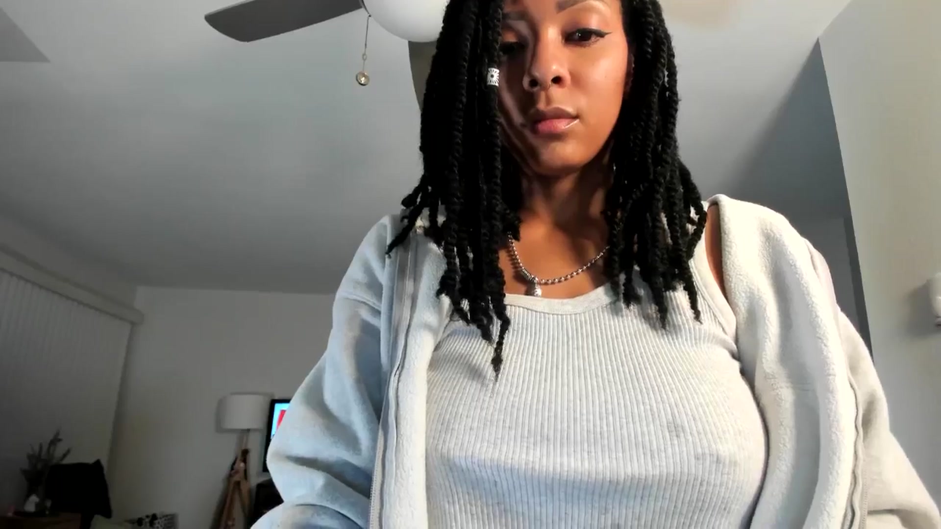 Gallery image thumbnail from Frankiiy_'s myfreecams stream on, 11/05/2024, 09:00 image 10 of 20