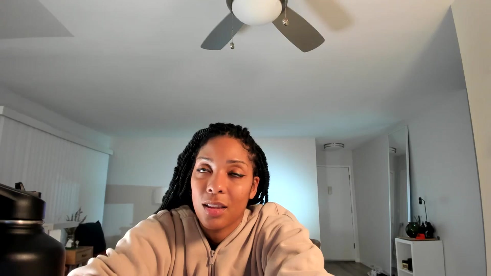 Gallery image thumbnail from Frankiiy_'s myfreecams stream on, 11/06/2024, 11:45 image 16 of 20