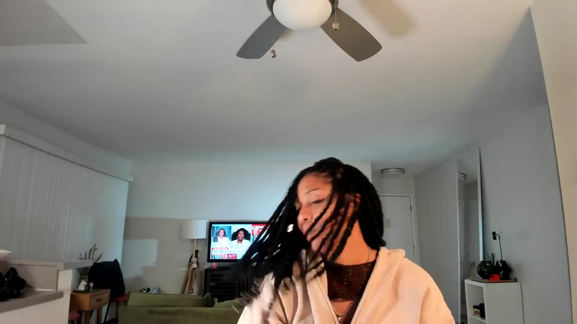 Gallery image thumbnail from Frankiiy_'s myfreecams stream on, 11/06/2024, 11:45 image 20 of 20