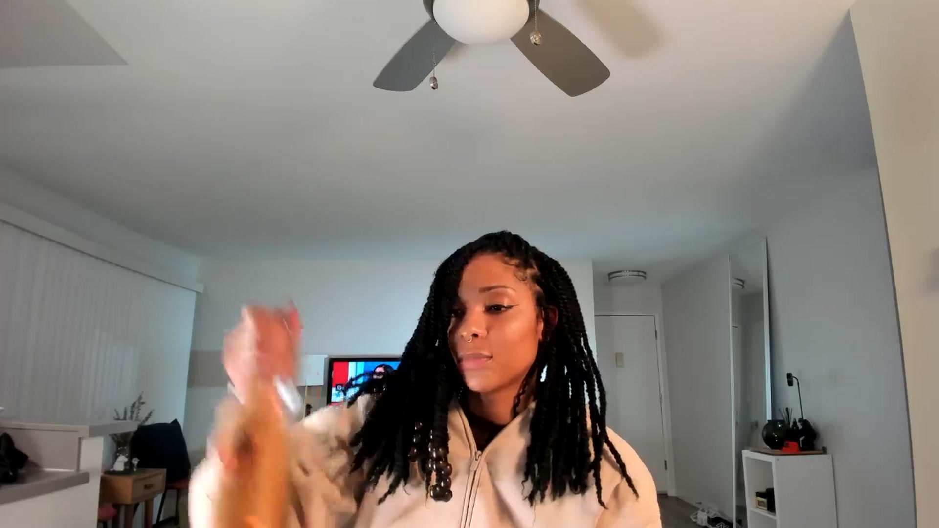 Gallery image thumbnail from Frankiiy_'s myfreecams stream on, 11/06/2024, 11:45 image 8 of 20