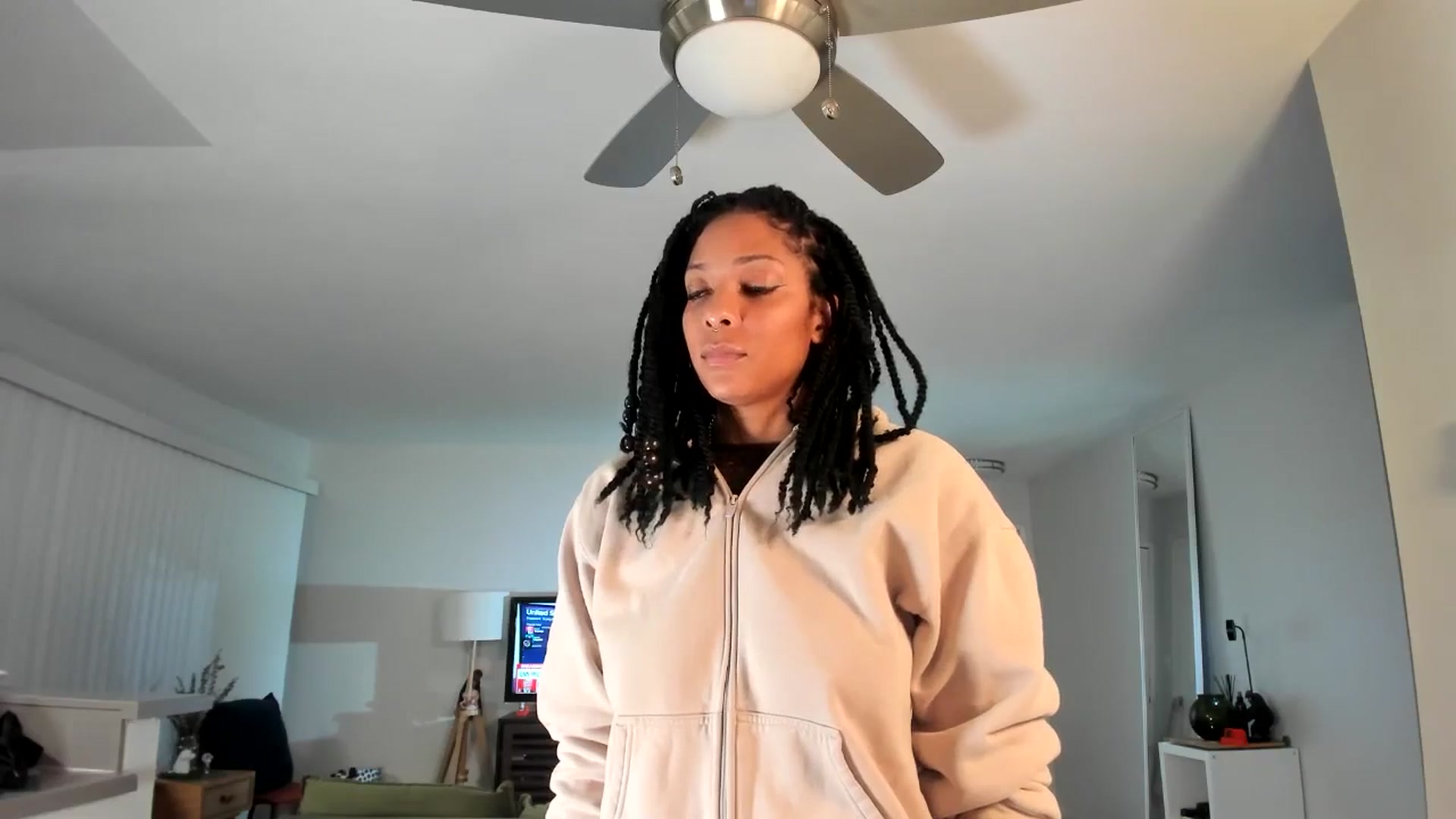Gallery image thumbnail from Frankiiy_'s myfreecams stream on, 11/06/2024, 11:45 image 5 of 20