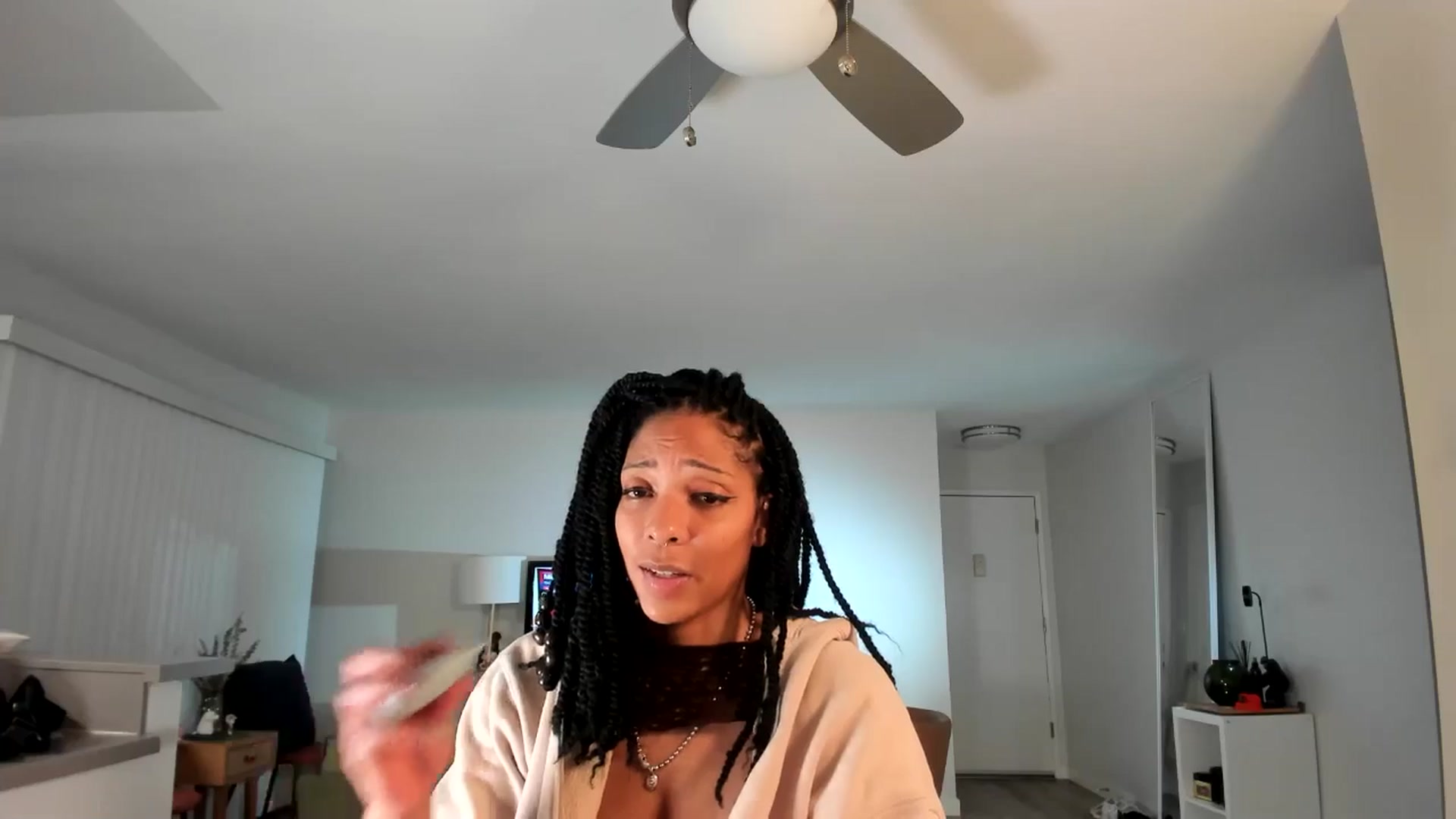 Gallery image thumbnail from Frankiiy_'s myfreecams stream on, 11/06/2024, 11:45 image 19 of 20