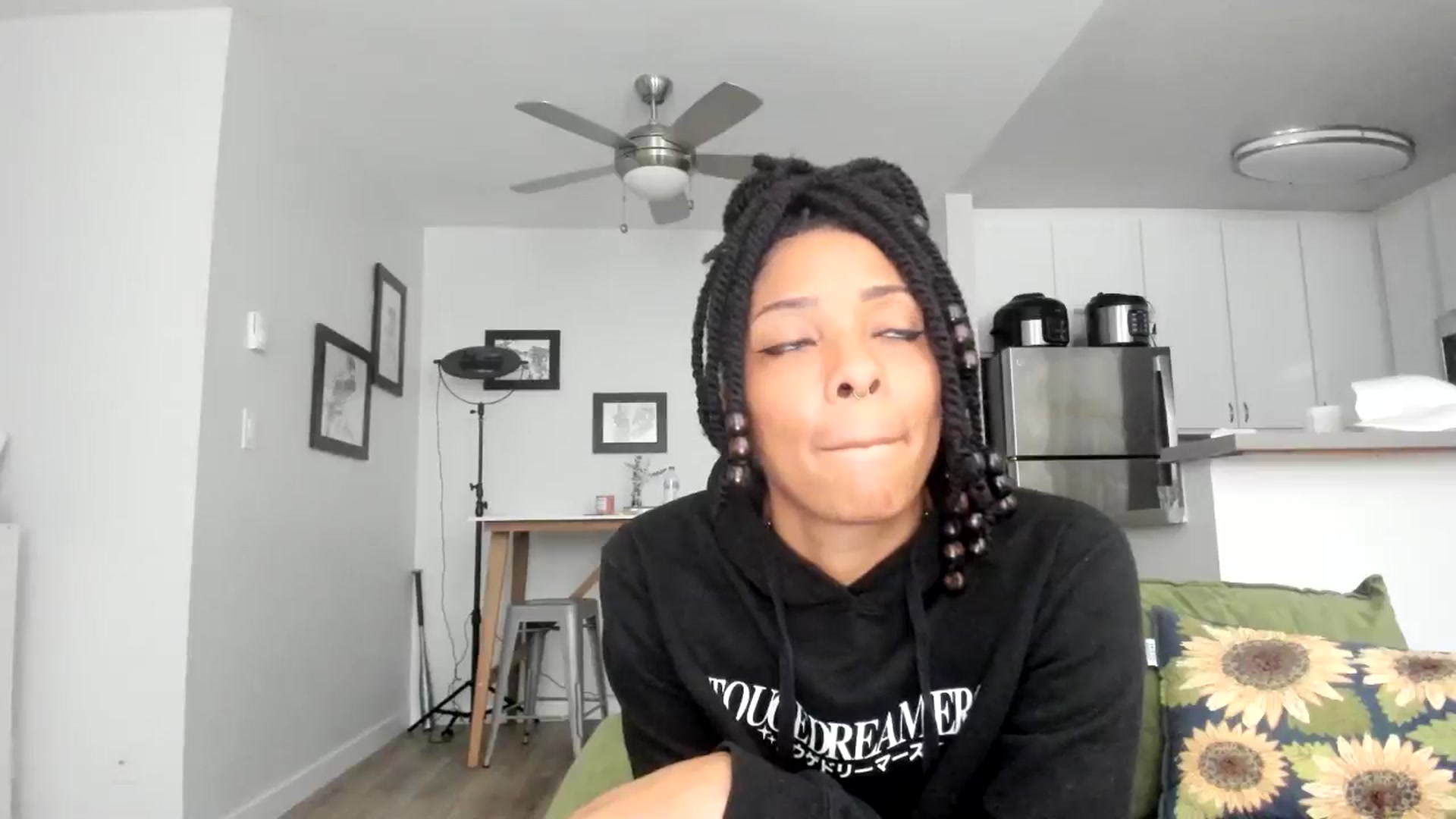 Gallery image thumbnail from Frankiiy_'s myfreecams stream on, 11/07/2024, 10:32 image 7 of 20