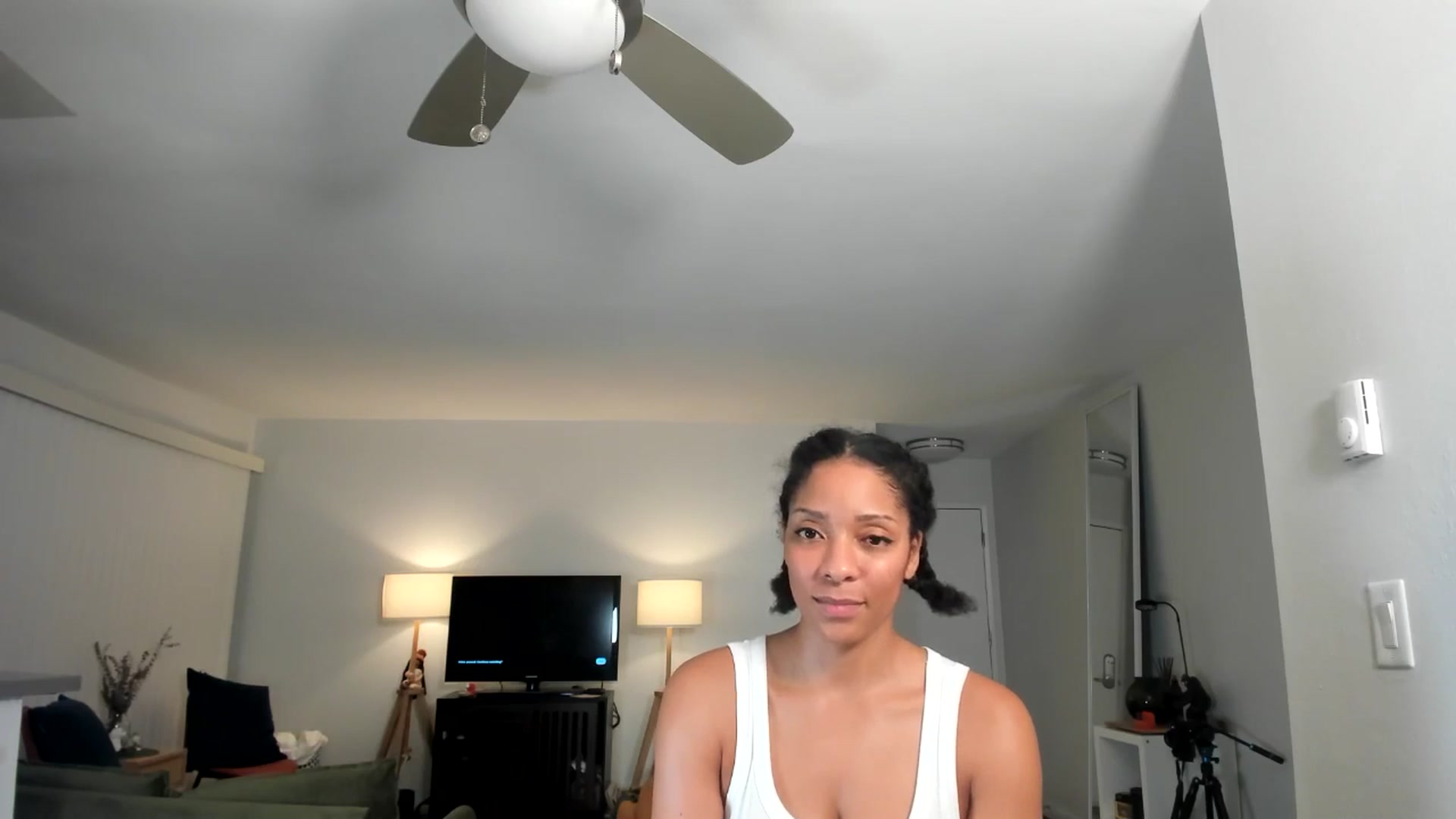 Gallery image thumbnail from Frankiiy_'s myfreecams stream on, 11/26/2024, 09:47 image 13 of 20