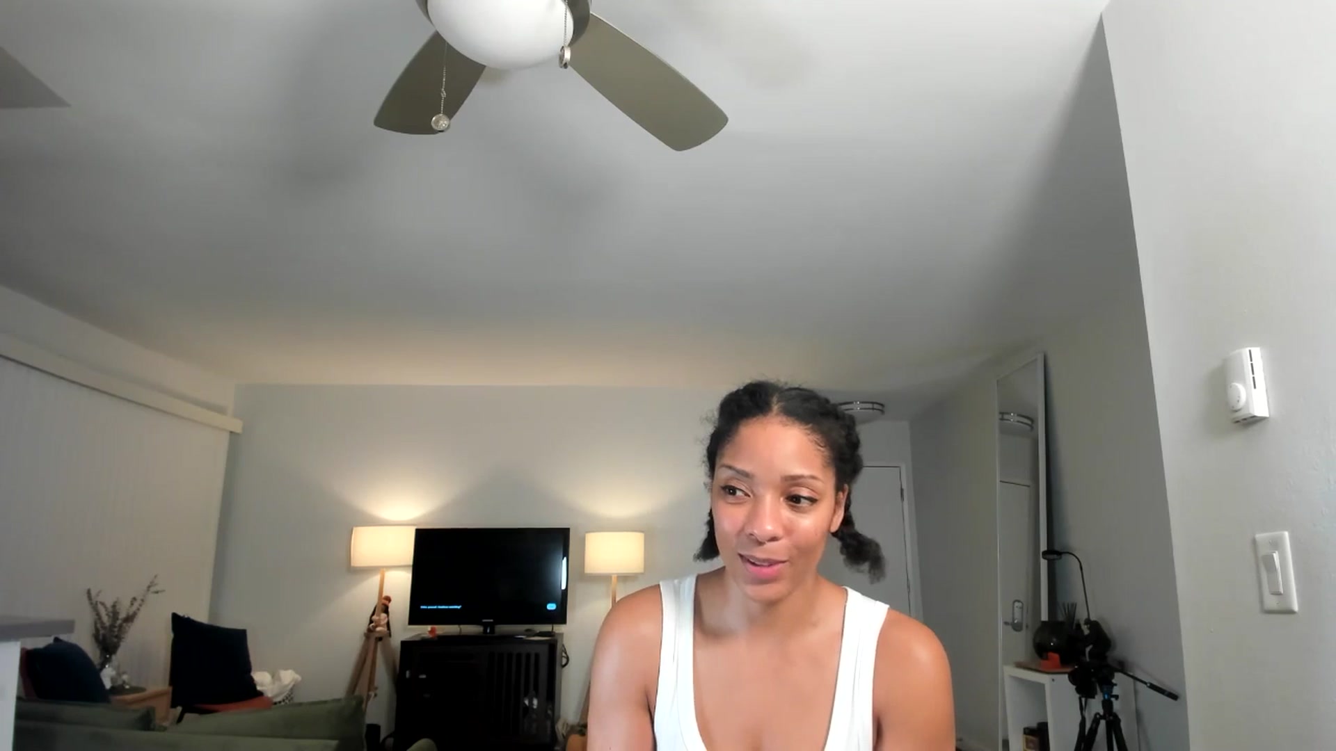 Gallery image thumbnail from Frankiiy_'s myfreecams stream on, 11/26/2024, 09:47 image 15 of 20