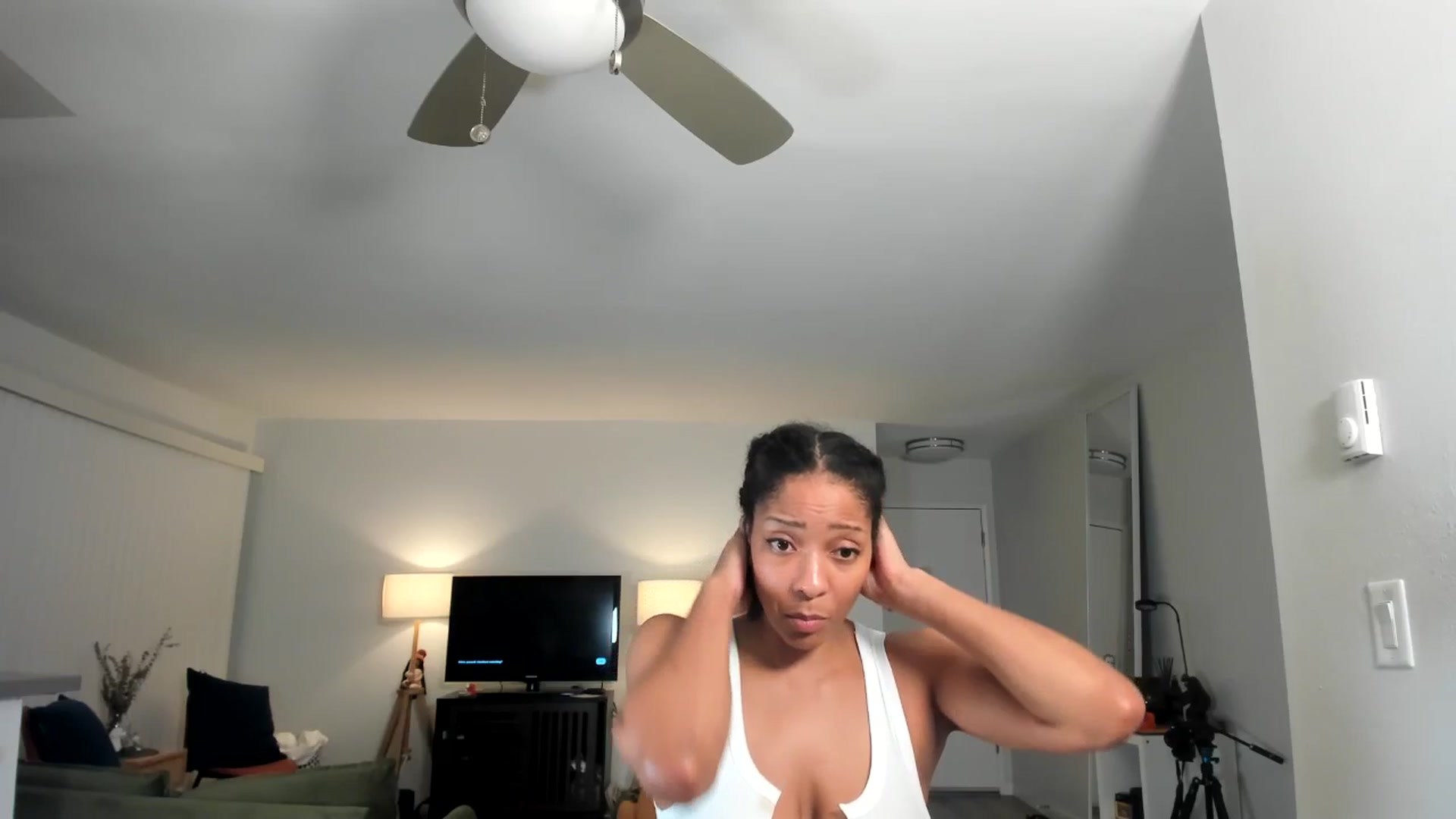 Gallery image thumbnail from Frankiiy_'s myfreecams stream on, 11/26/2024, 09:47 image 10 of 20