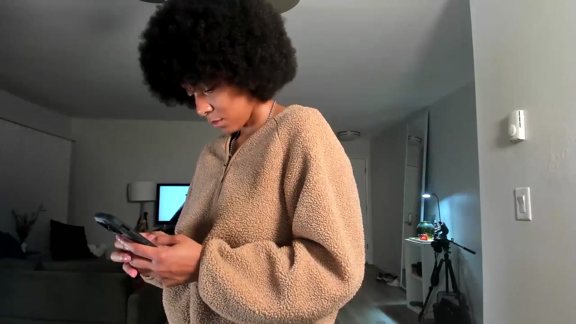 Gallery image thumbnail from Frankiiy_'s myfreecams stream on, 11/27/2024, 11:45 image 9 of 20