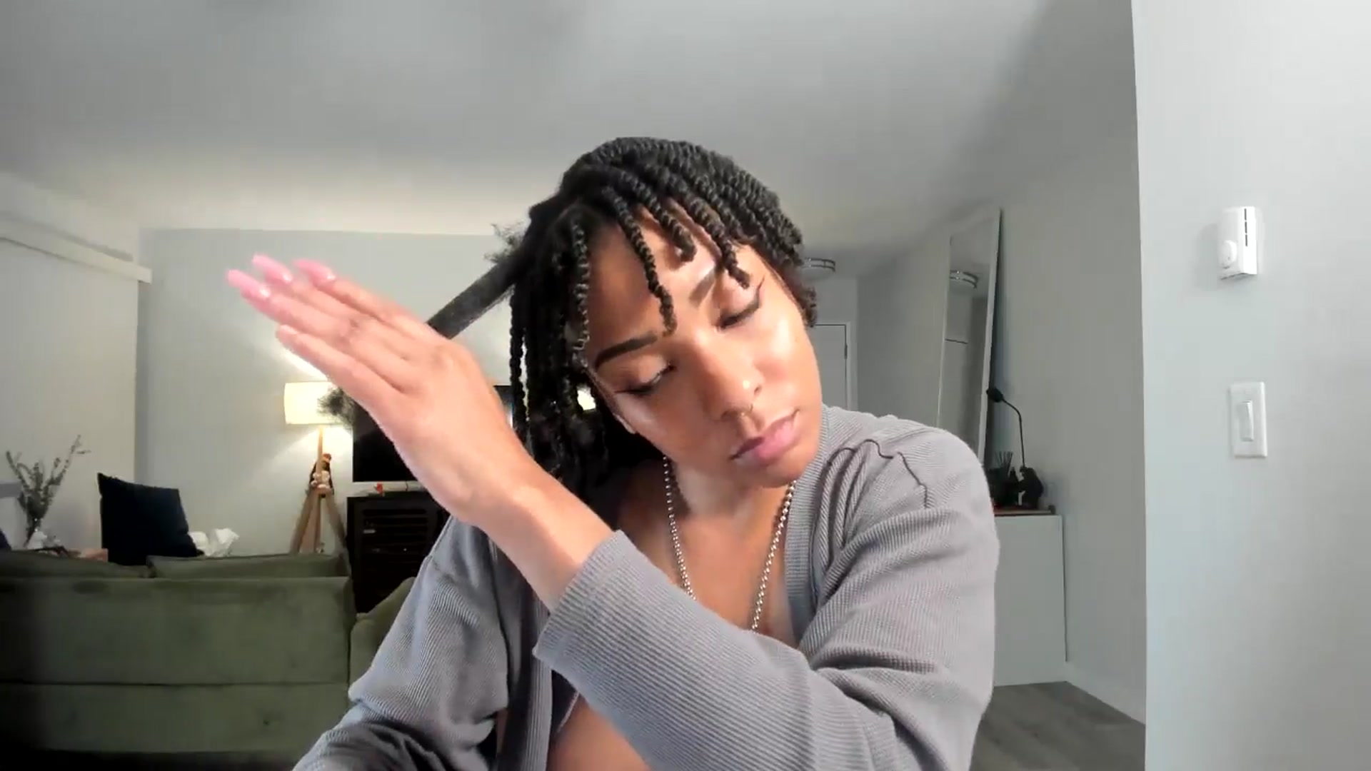 Gallery image thumbnail from Frankiiy_'s myfreecams stream on, 12/01/2024, 08:59 image 10 of 20