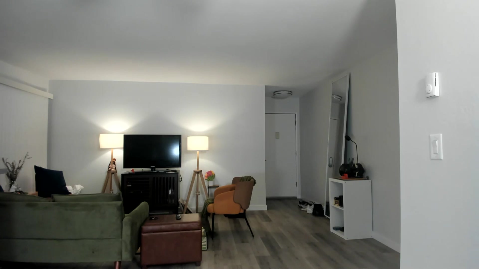 Gallery image thumbnail from Frankiiy_'s myfreecams stream on, 12/01/2024, 08:59 image 12 of 20