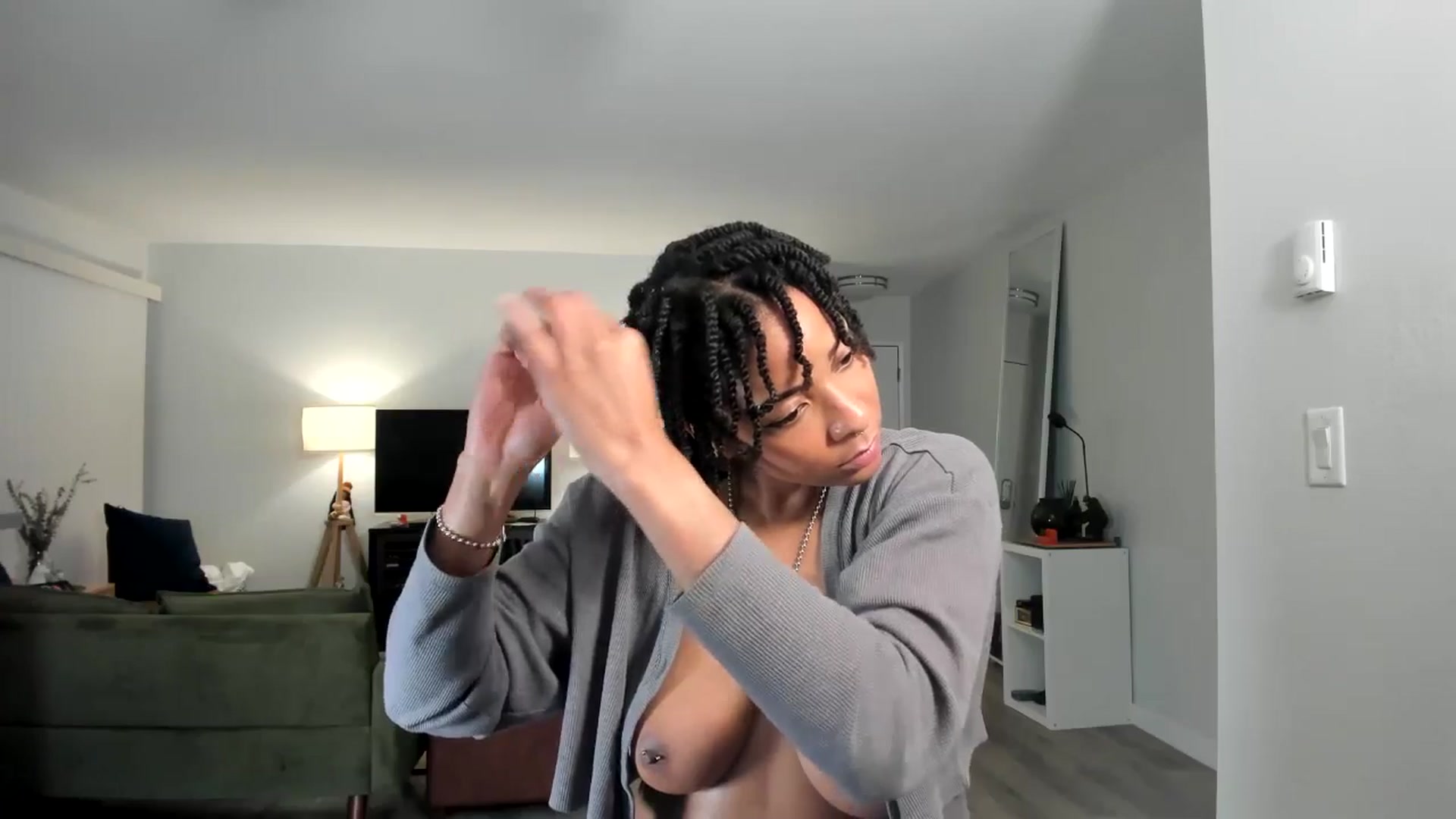 Gallery image thumbnail from Frankiiy_'s myfreecams stream on, 12/01/2024, 08:59 image 13 of 20