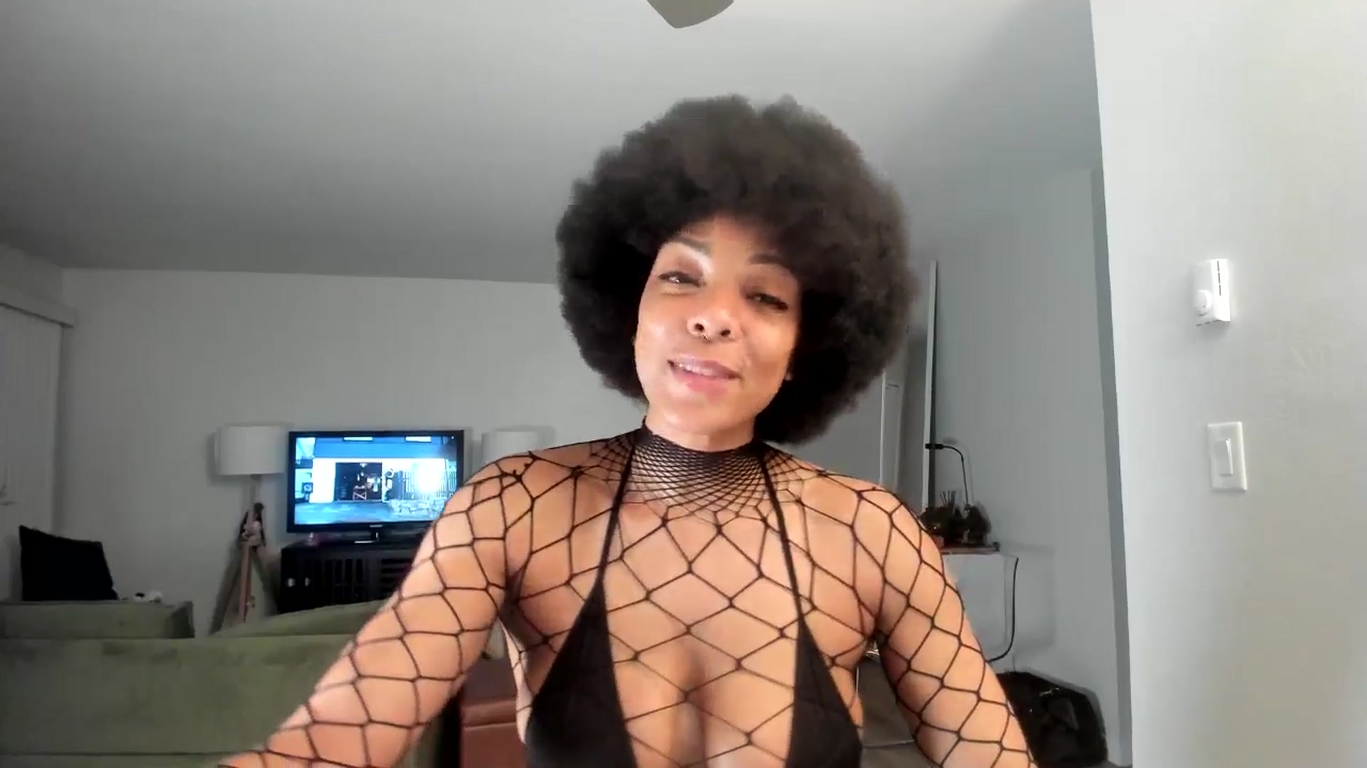 Gallery image thumbnail from Frankiiy_'s myfreecams stream on, 12/03/2024, 09:00 image 2 of 20
