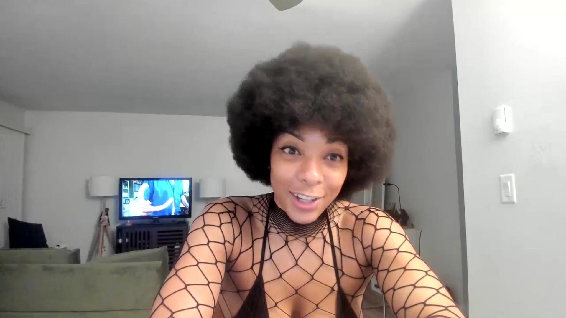 Gallery image thumbnail from Frankiiy_'s myfreecams stream on, 12/03/2024, 09:00 image 5 of 20