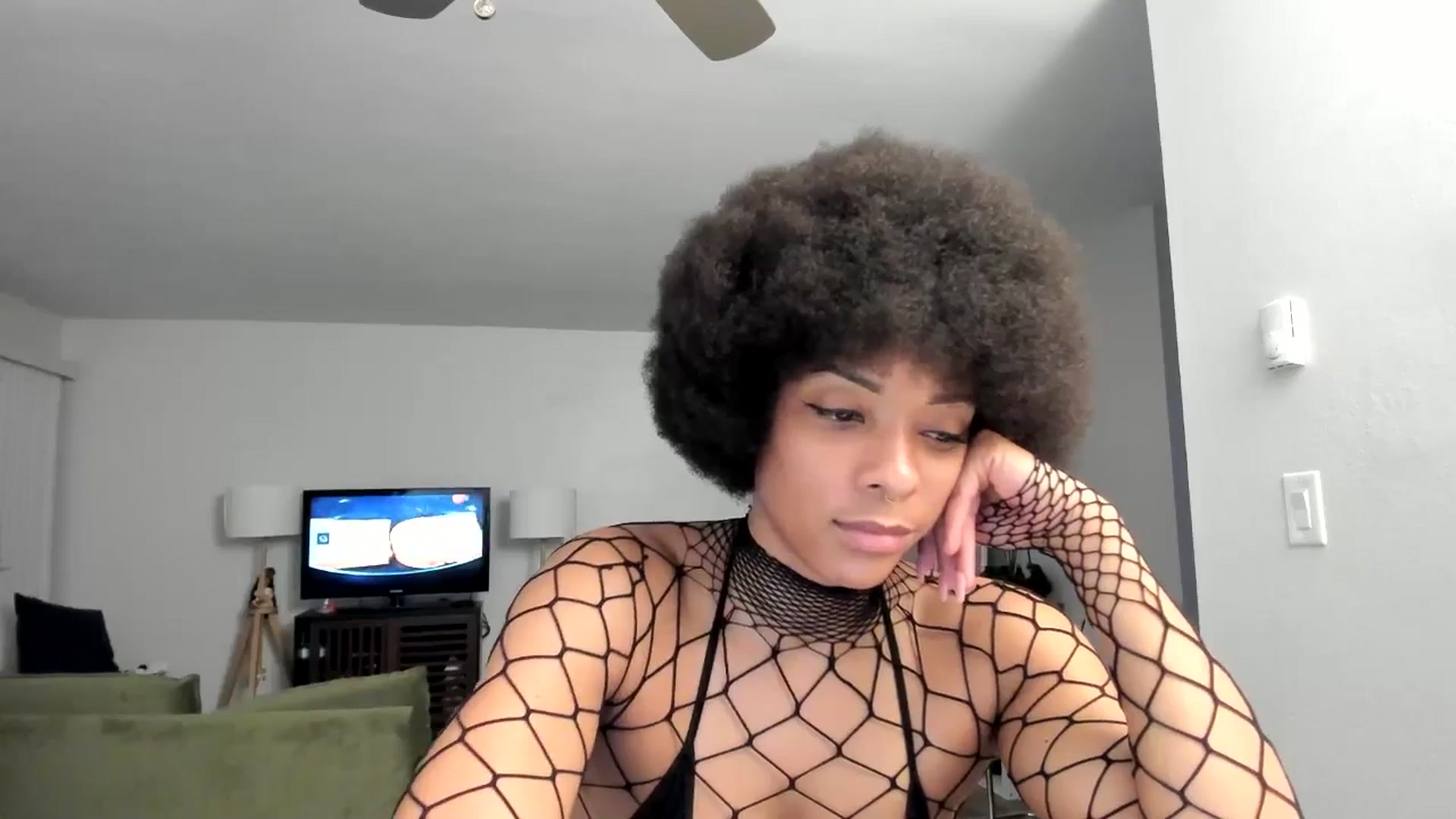 Gallery image thumbnail from Frankiiy_'s myfreecams stream on, 12/03/2024, 09:00 image 9 of 20