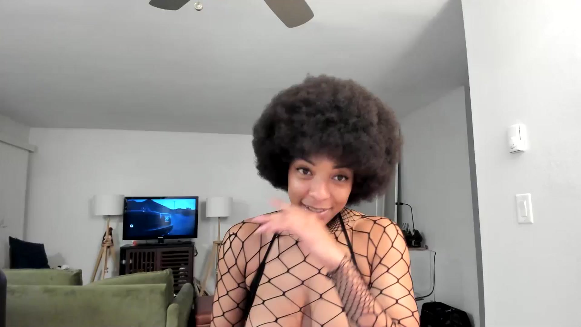 Gallery image thumbnail from Frankiiy_'s myfreecams stream on, 12/03/2024, 09:00 image 18 of 20