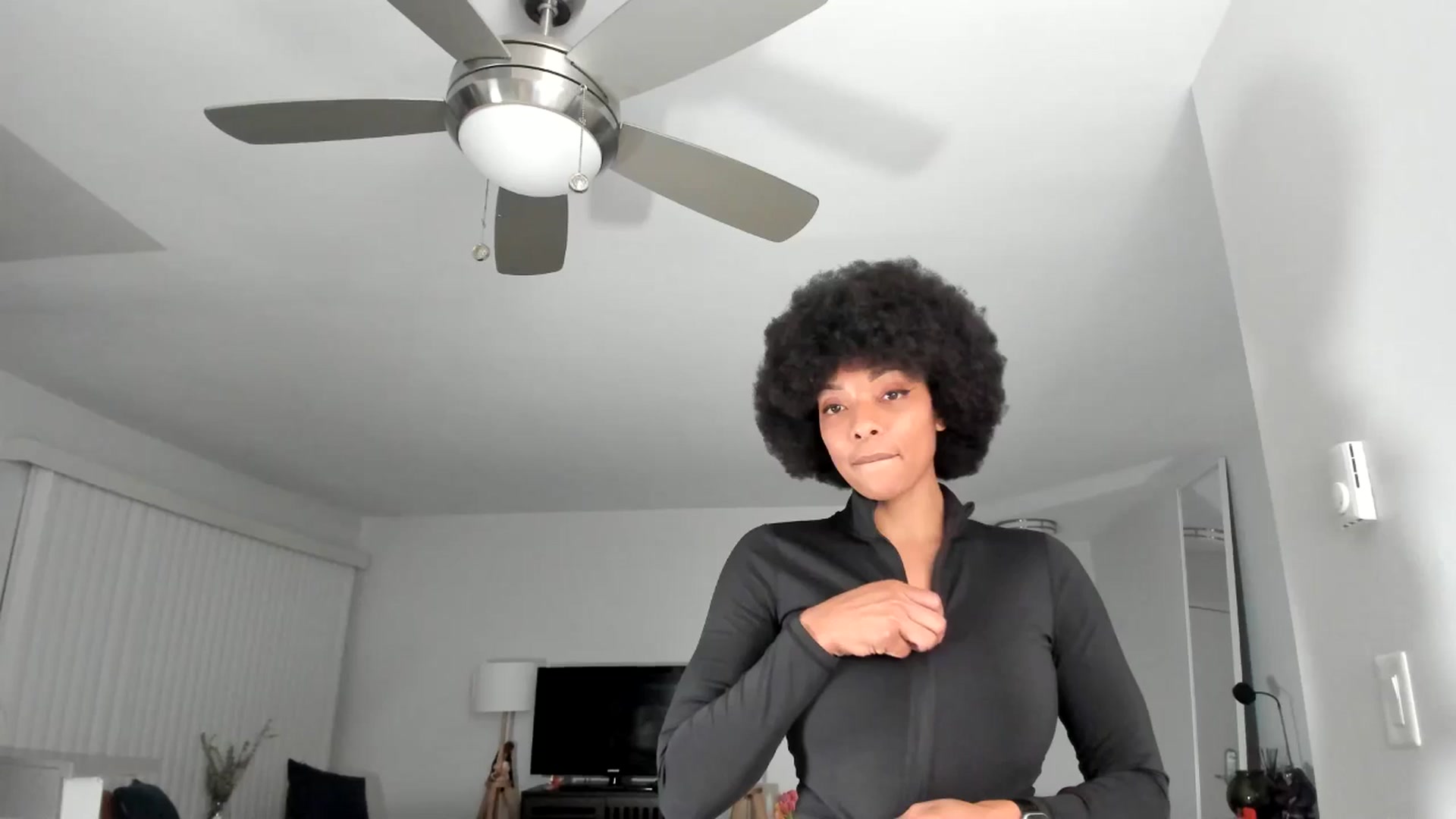 Gallery image thumbnail from Frankiiy_'s myfreecams stream on, 12/04/2024, 07:39 image 11 of 20