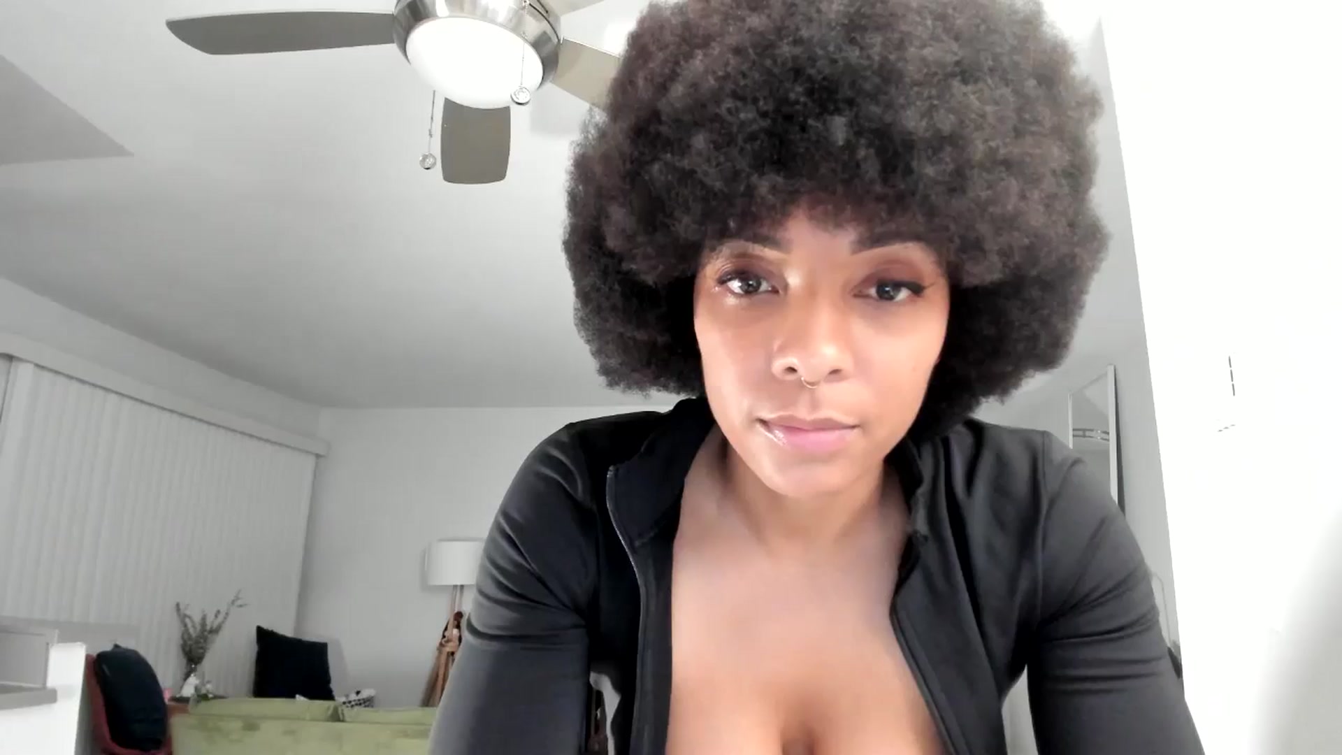 Gallery image thumbnail from Frankiiy_'s myfreecams stream on, 12/04/2024, 07:39 image 20 of 20