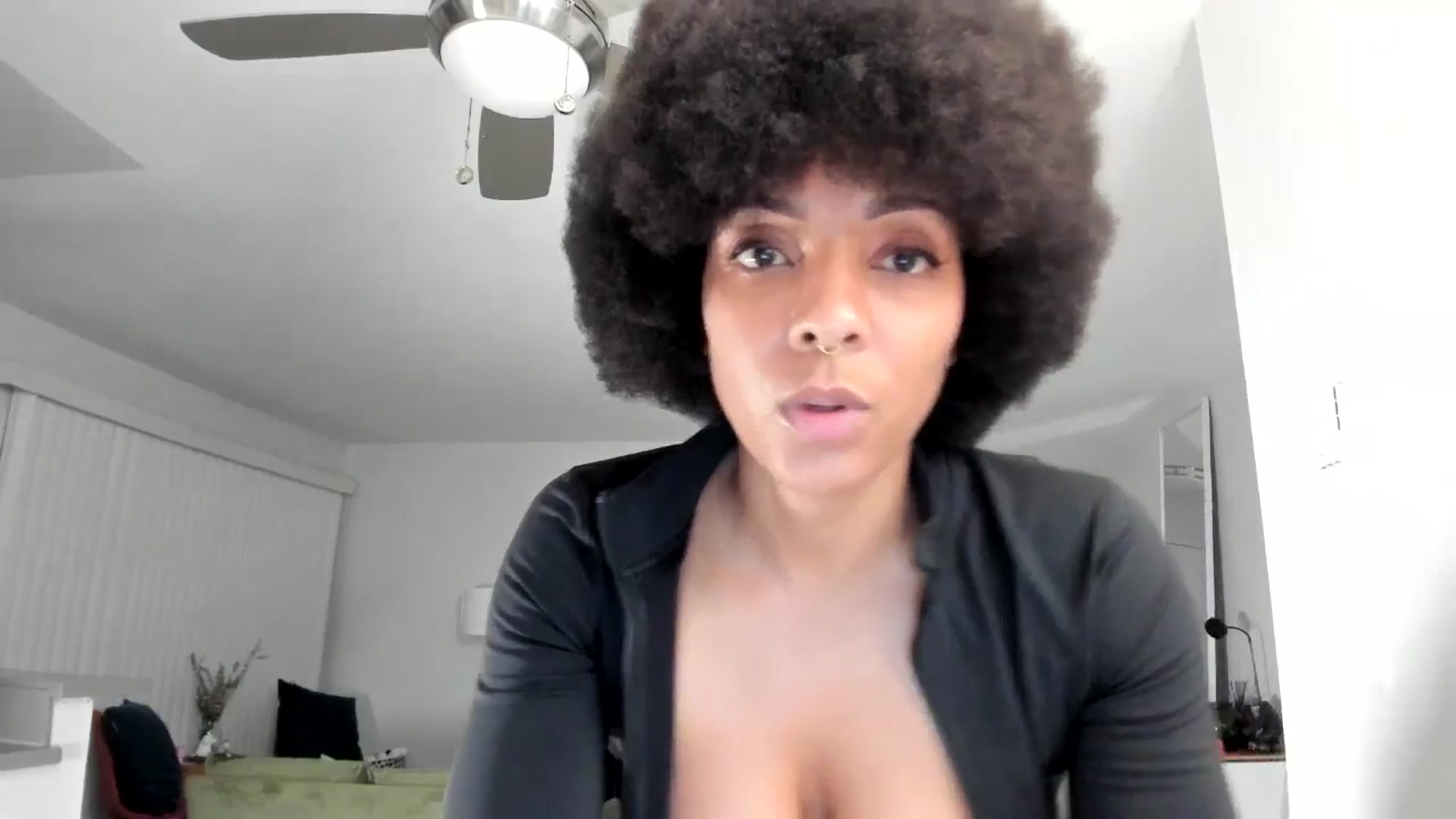 Gallery image thumbnail from Frankiiy_'s myfreecams stream on, 12/04/2024, 07:39 image 19 of 20