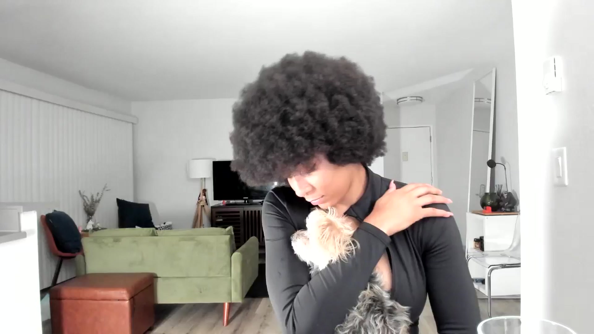 Gallery image thumbnail from Frankiiy_'s myfreecams stream on, 12/04/2024, 08:17 image 11 of 20