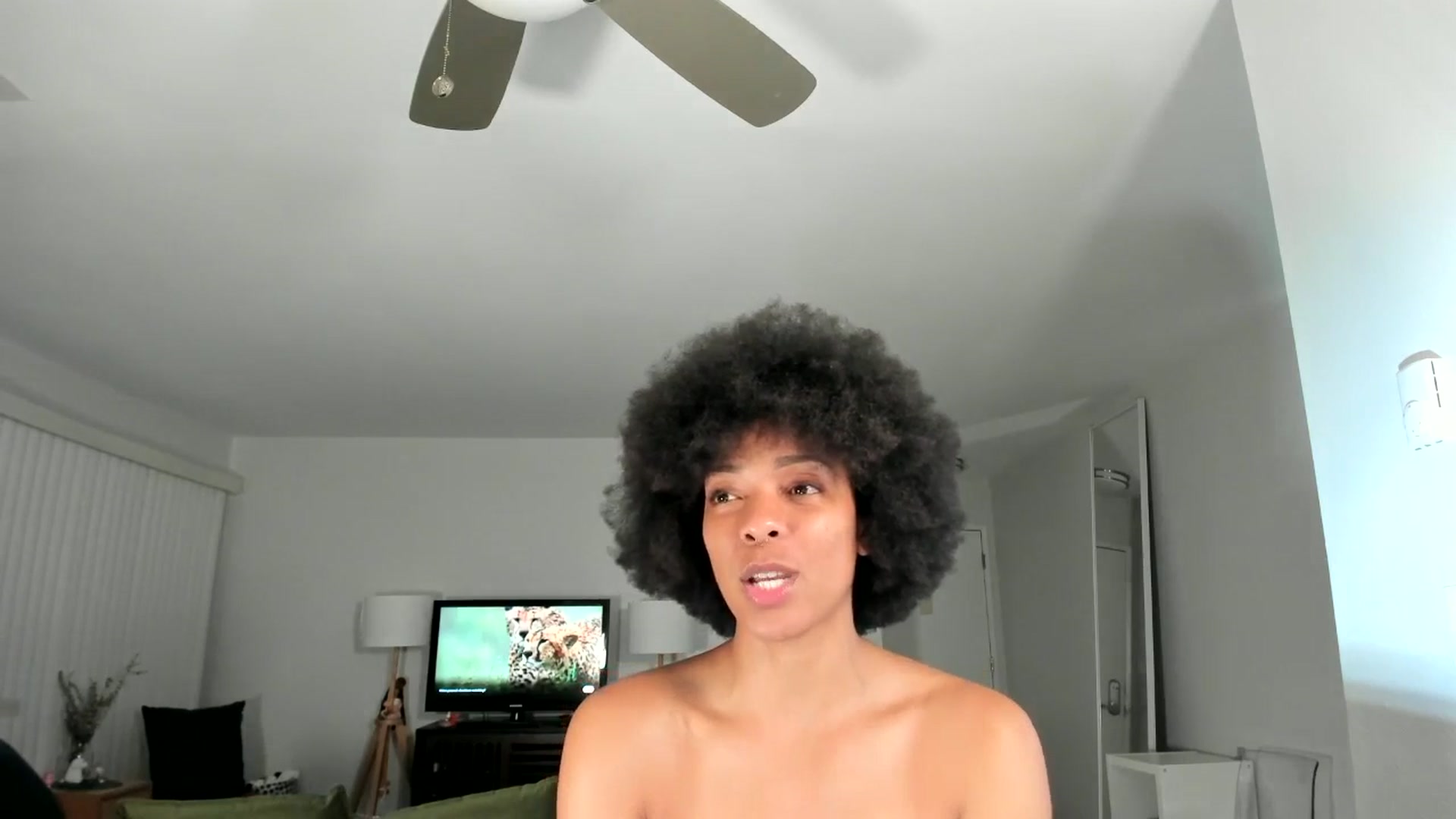 Gallery image thumbnail from Frankiiy_'s myfreecams stream on, 12/11/2024, 10:34 image 8 of 20