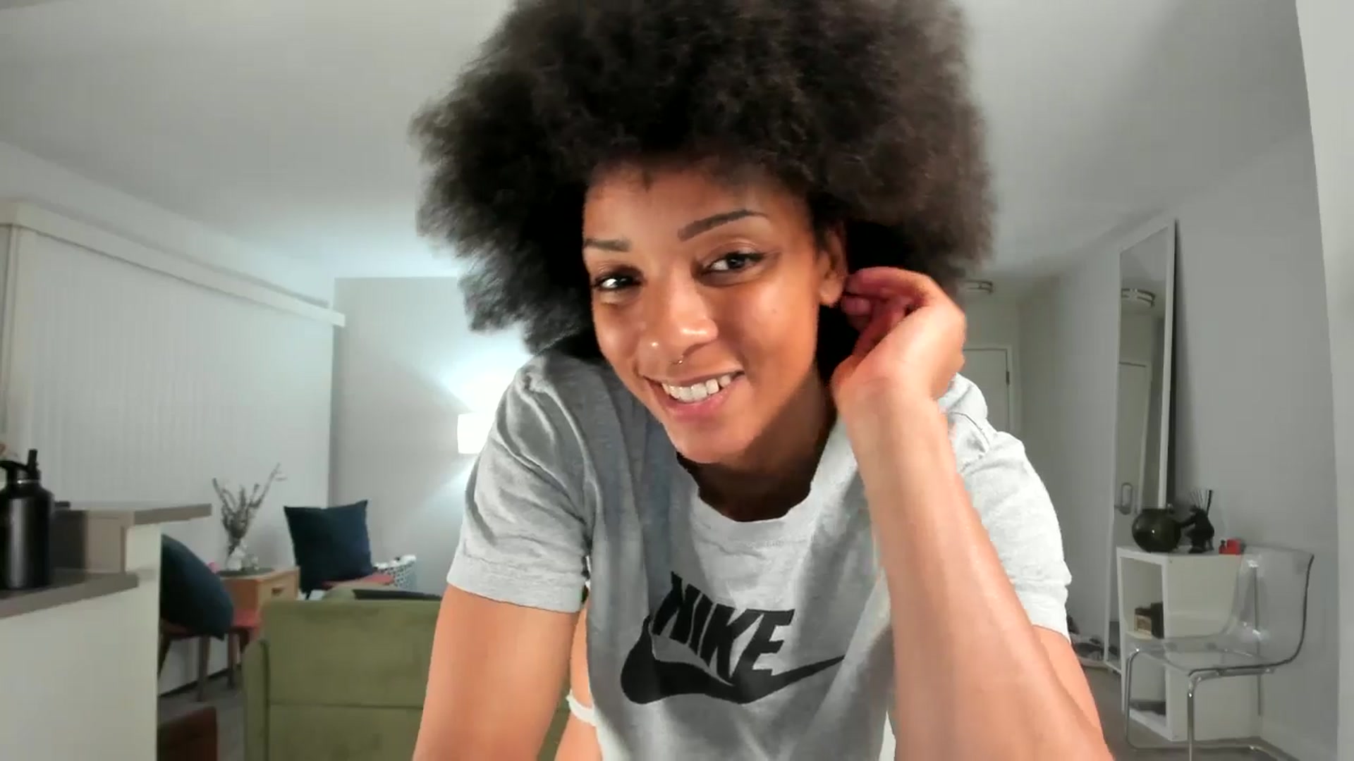 Gallery image thumbnail from Frankiiy_'s myfreecams stream on, 12/12/2024, 11:07 image 8 of 20
