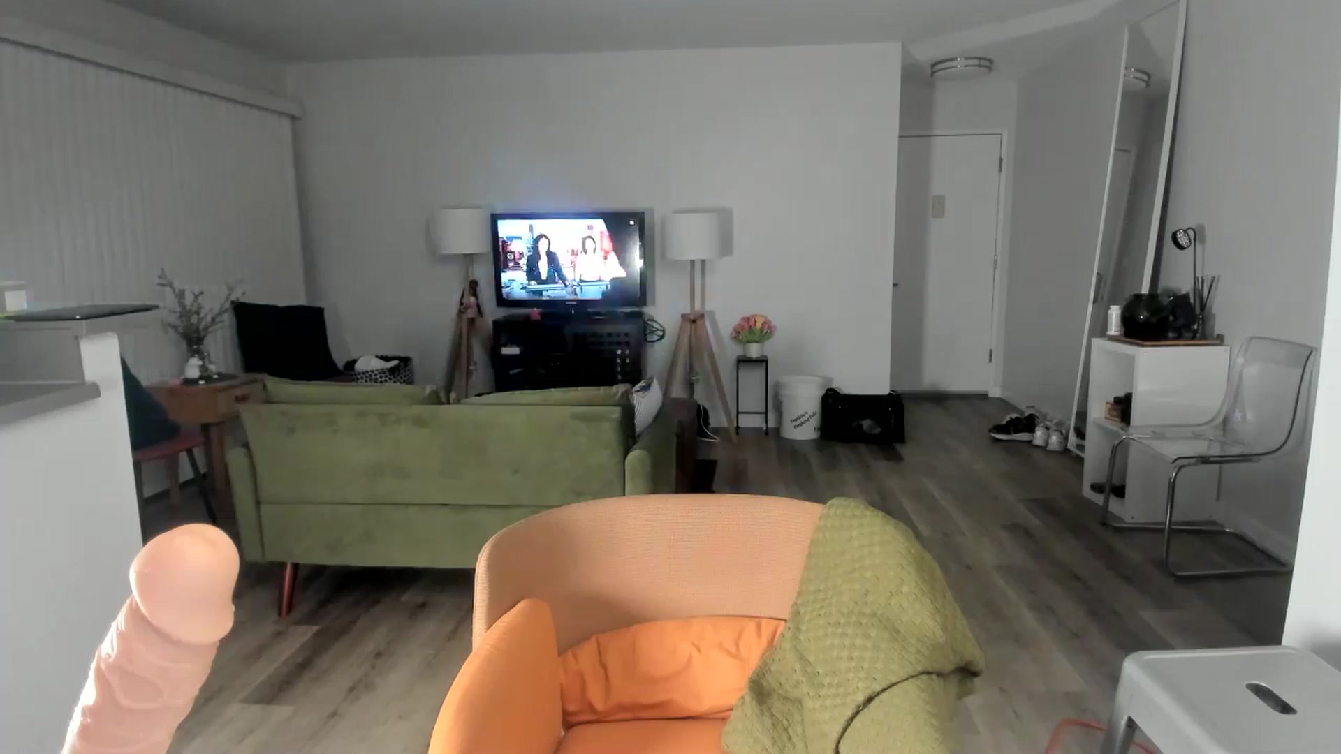 Gallery image thumbnail from Frankiiy_'s myfreecams stream on, 12/27/2024, 08:33 image 16 of 20