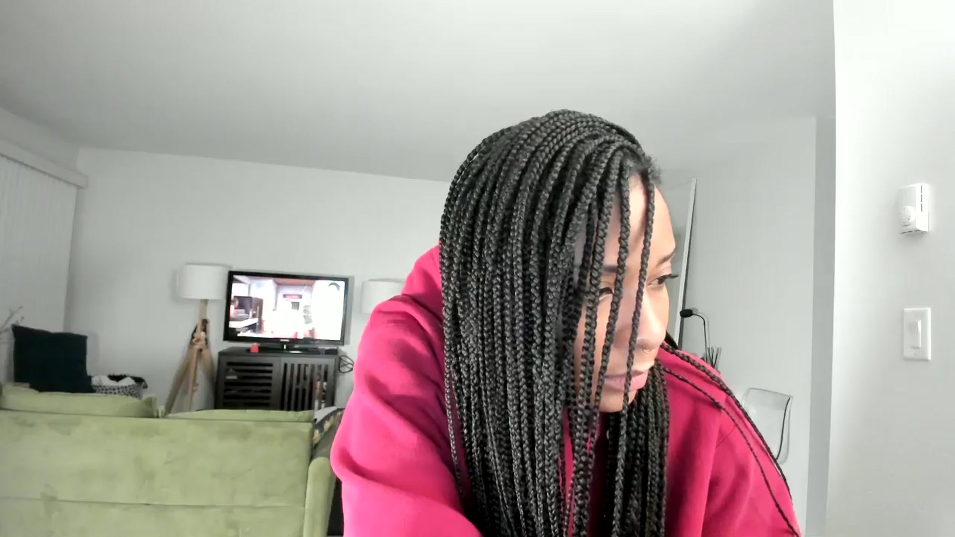 Gallery image thumbnail from Frankiiy_'s myfreecams stream on, 01/04/2025, 07:36 image 5 of 20