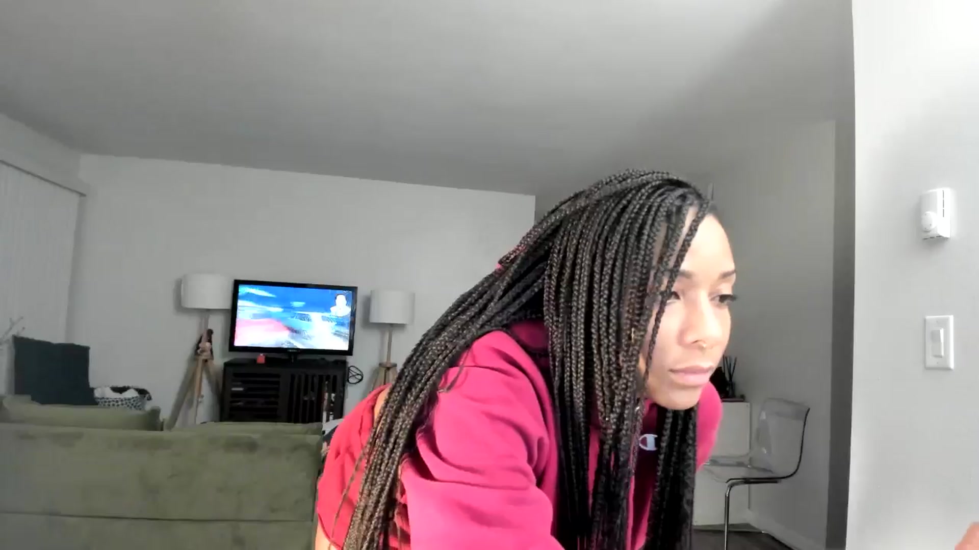 Gallery image thumbnail from Frankiiy_'s myfreecams stream on, 01/04/2025, 07:36 image 16 of 20