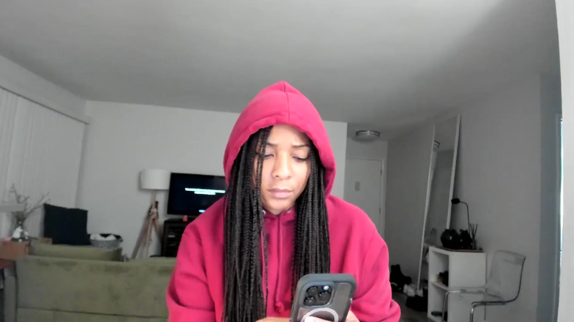Gallery image thumbnail from Frankiiy_'s myfreecams stream on, 01/04/2025, 08:34 image 7 of 20