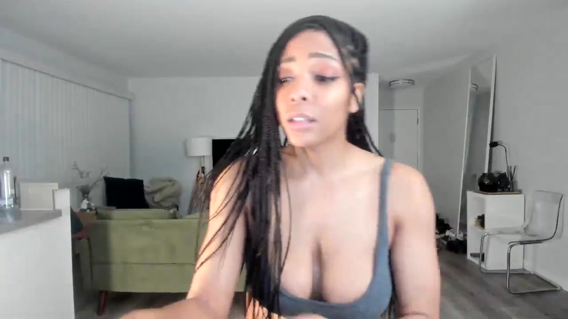 Gallery image thumbnail from Frankiiy_'s myfreecams stream on, 01/10/2025, 10:53 image 9 of 20