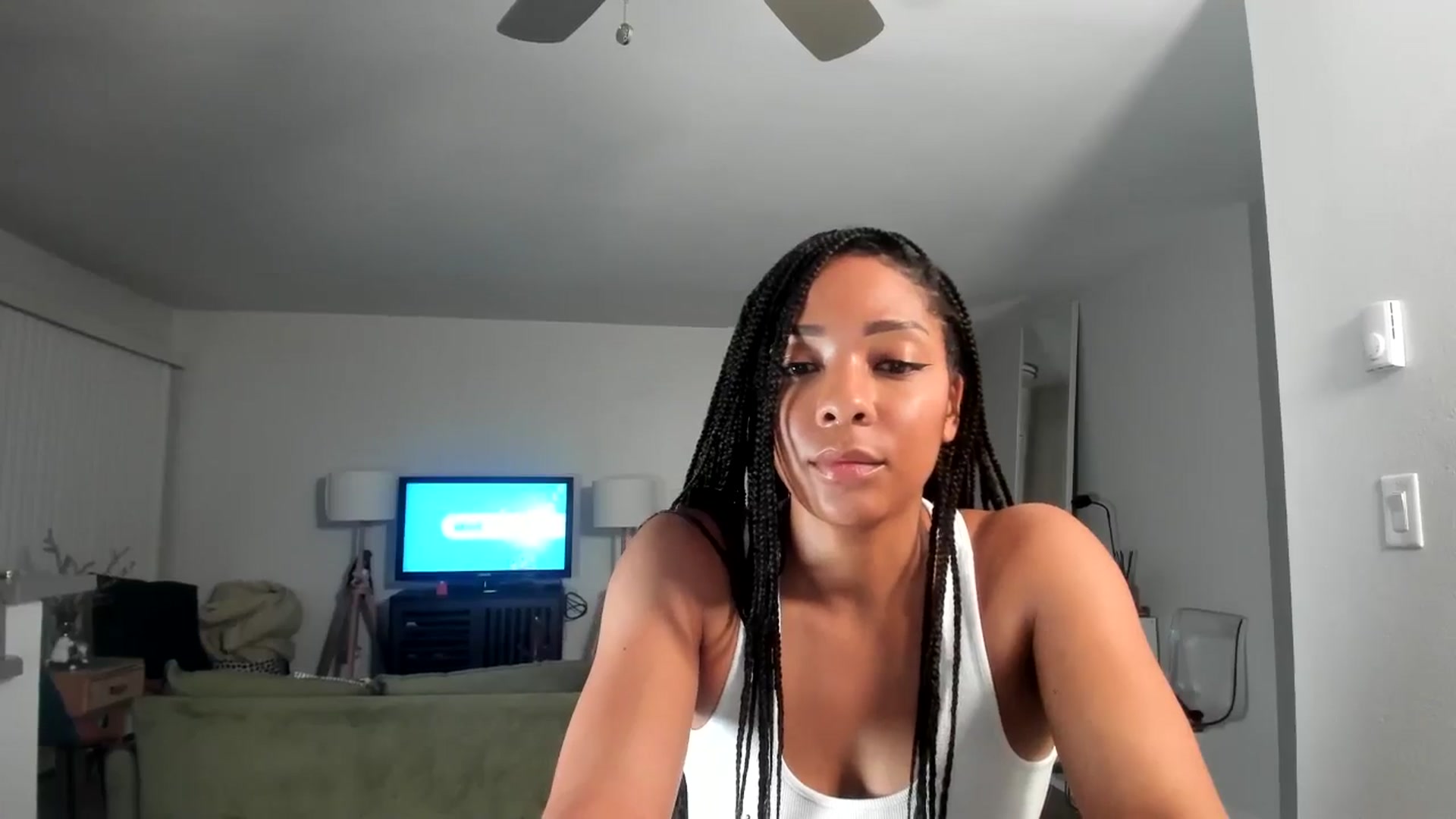 Gallery image thumbnail from Frankiiy_'s myfreecams stream on, 01/16/2025, 07:53 image 14 of 20