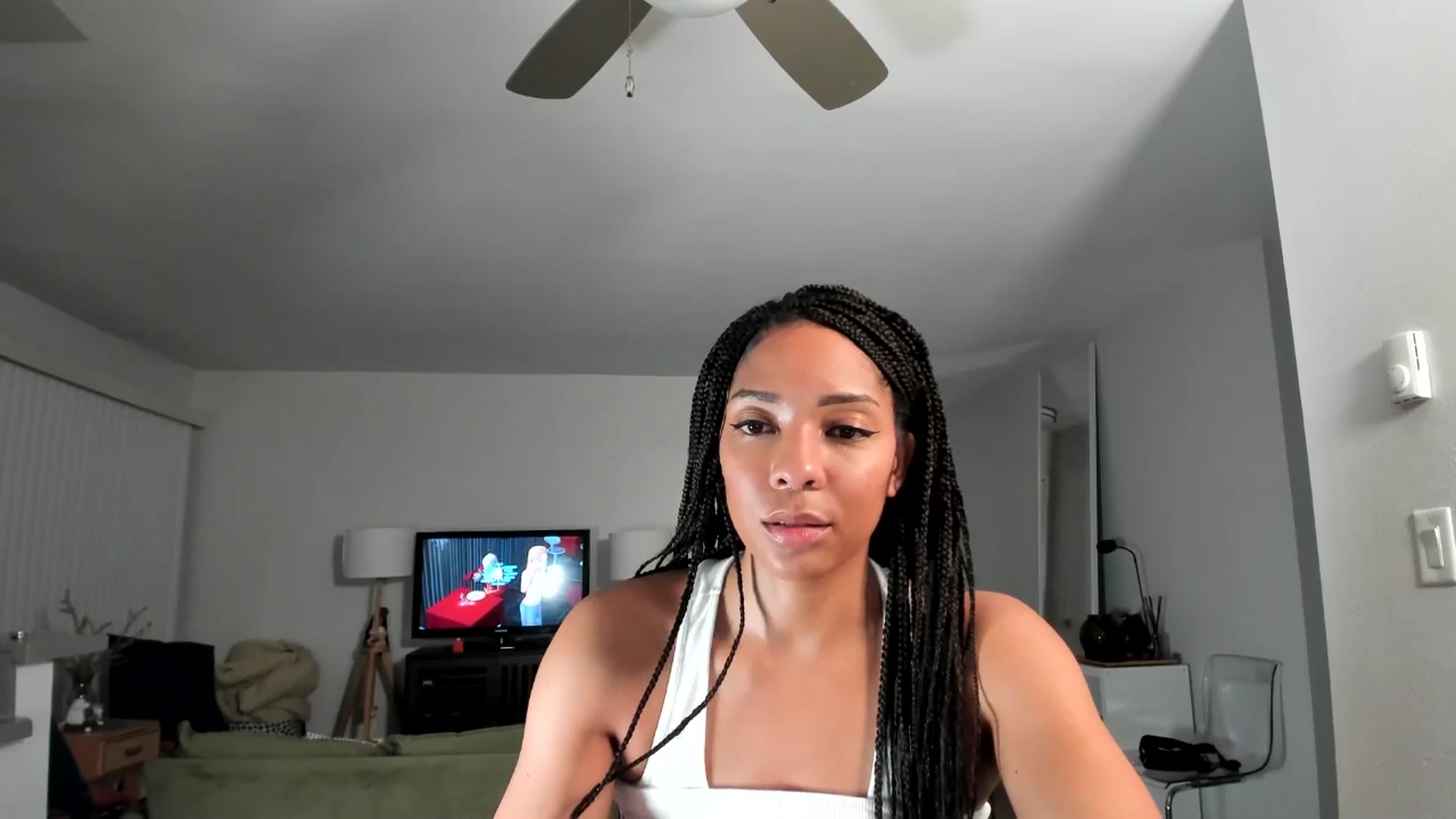 Gallery image thumbnail from Frankiiy_'s myfreecams stream on, 01/16/2025, 09:10 image 18 of 20