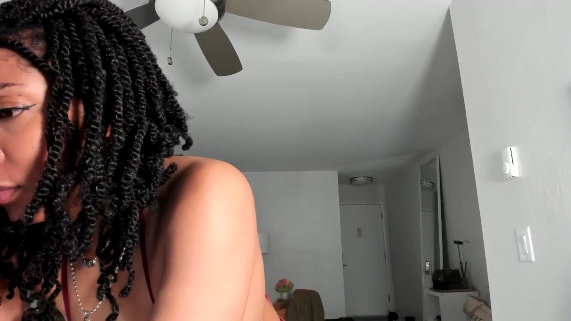 Gallery image thumbnail from Frankiiy_'s myfreecams stream on, 02/11/2025, 11:15 image 9 of 20