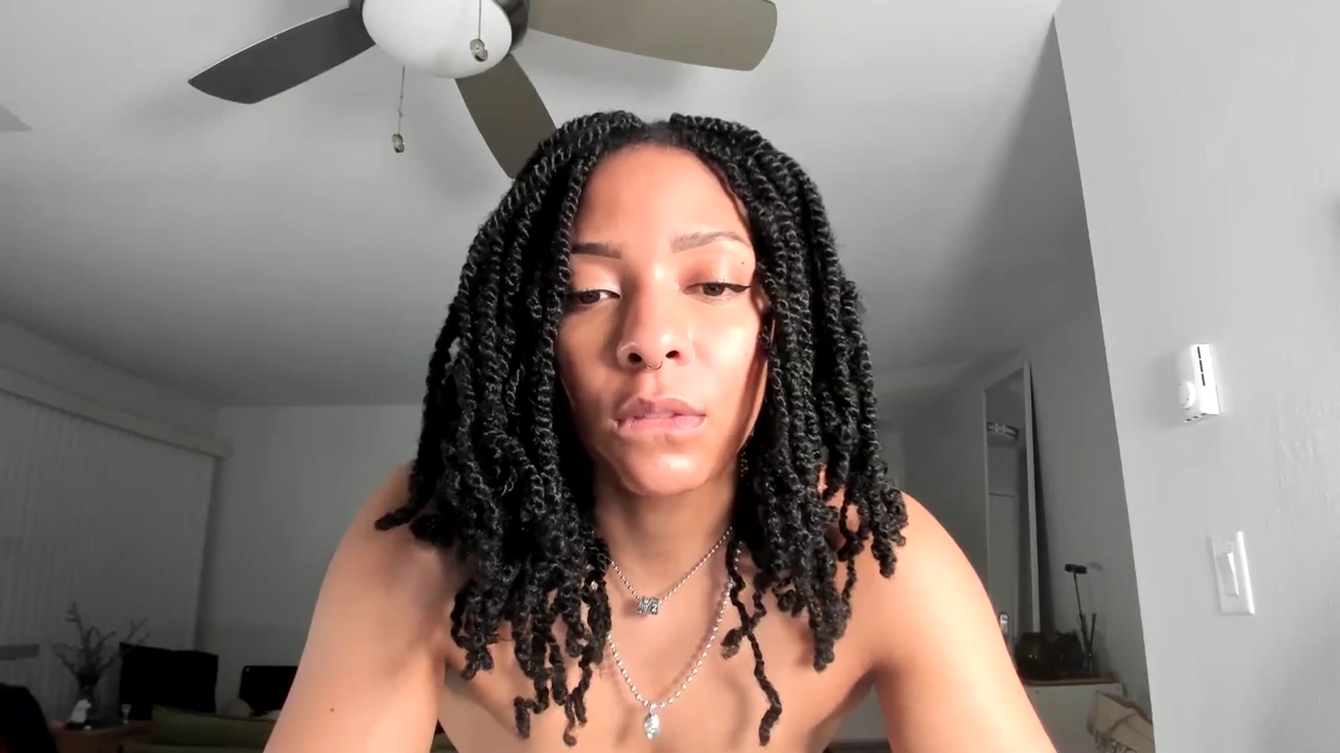 Gallery image thumbnail from Frankiiy_'s myfreecams stream on, 02/11/2025, 11:15 image 14 of 20