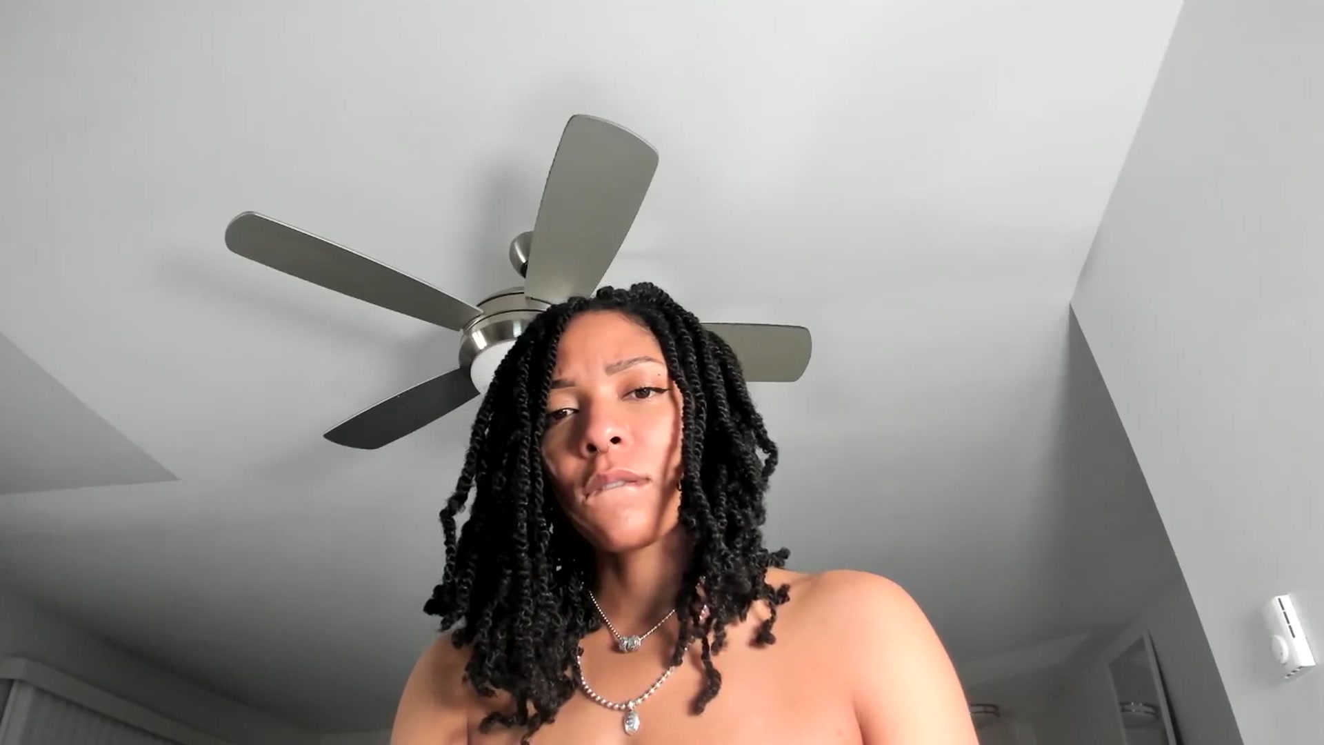 Gallery image thumbnail from Frankiiy_'s myfreecams stream on, 02/11/2025, 11:15 image 15 of 20