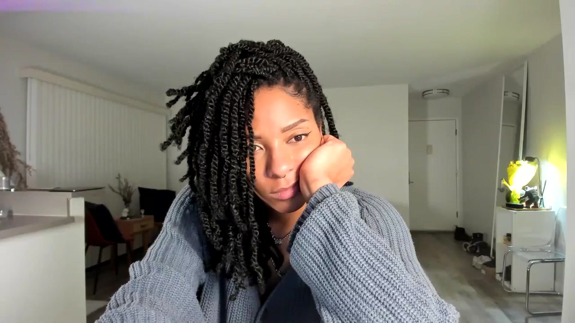 Gallery image thumbnail from Frankiiy_'s myfreecams stream on, 02/13/2025, 10:20 image 1 of 20