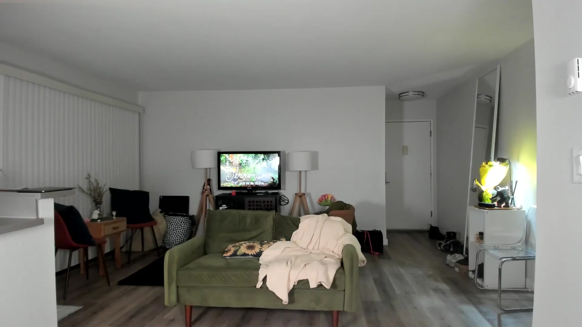 Gallery image thumbnail from Frankiiy_'s myfreecams stream on, 02/13/2025, 10:20 image 14 of 20